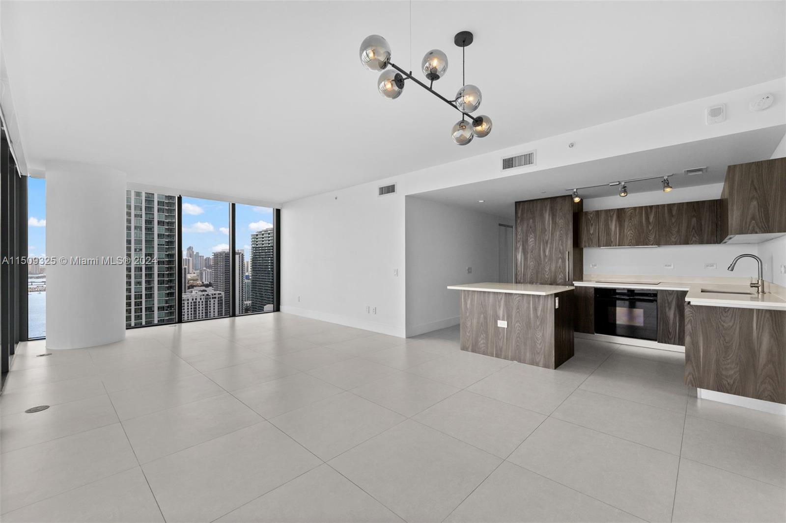 3131 NE 7th Ave 3401, Miami, Florida 33137, 3 Bedrooms Bedrooms, ,3 BathroomsBathrooms,Residential,For Sale,3131 NE 7th Ave 3401,A11509325