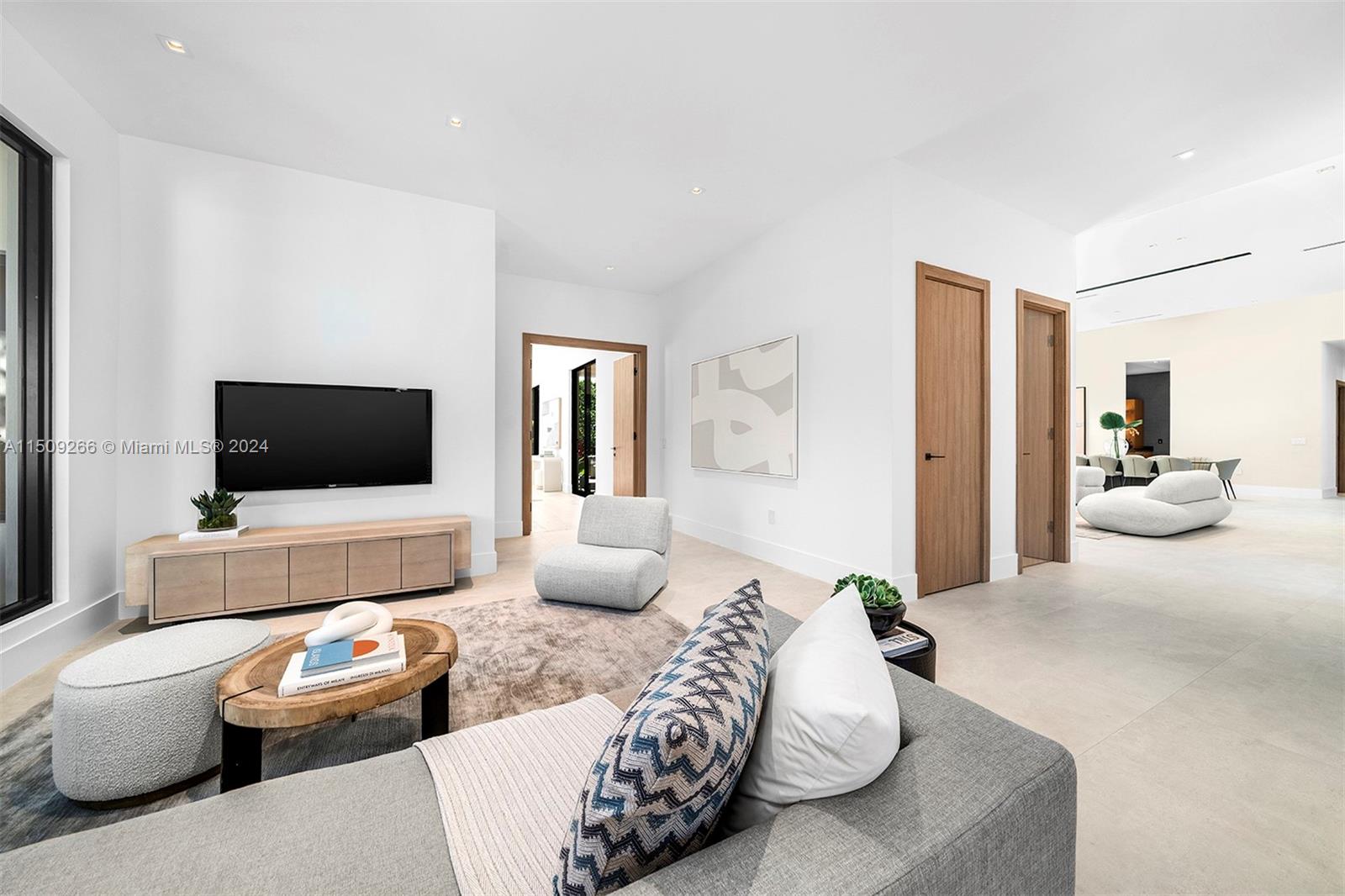 5996 102nd St, Pinecrest, FL, 33156 United States, 8 Bedrooms Bedrooms, ,9 BathroomsBathrooms,Residential,For Sale,102nd St,A11509266