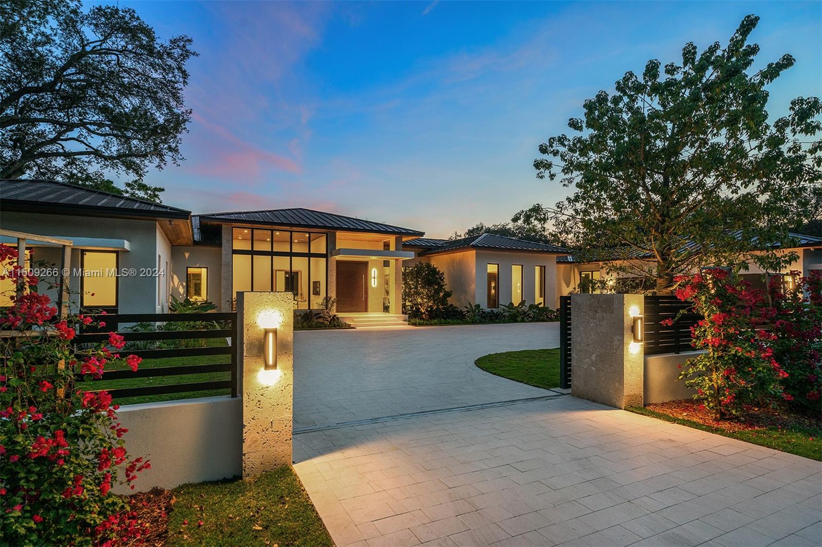 5996 102nd St, Pinecrest, FL, 33156 United States, 8 Bedrooms Bedrooms, ,9 BathroomsBathrooms,Residential,For Sale,102nd St,A11509266