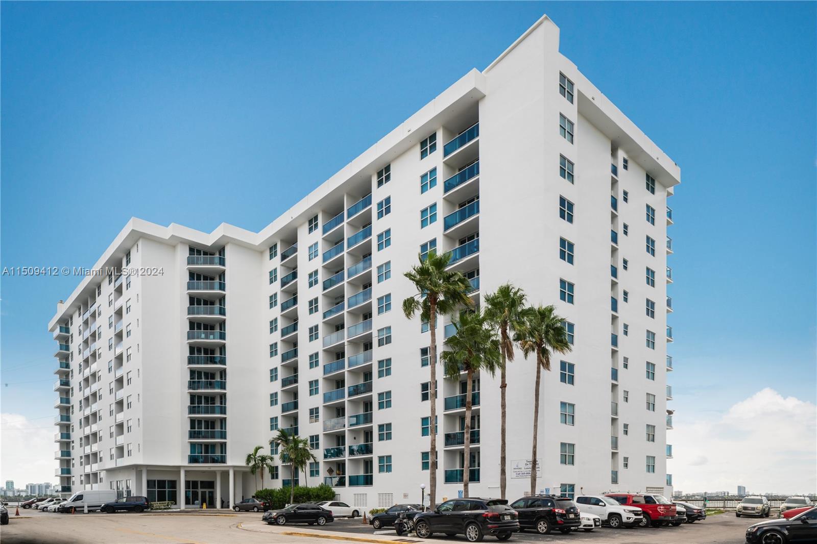 7501 E Treasure Dr 9EF, North Bay Village, Florida 33141, 3 Bedrooms Bedrooms, ,2 BathroomsBathrooms,Residentiallease,For Rent,7501 E Treasure Dr 9EF,A11509412