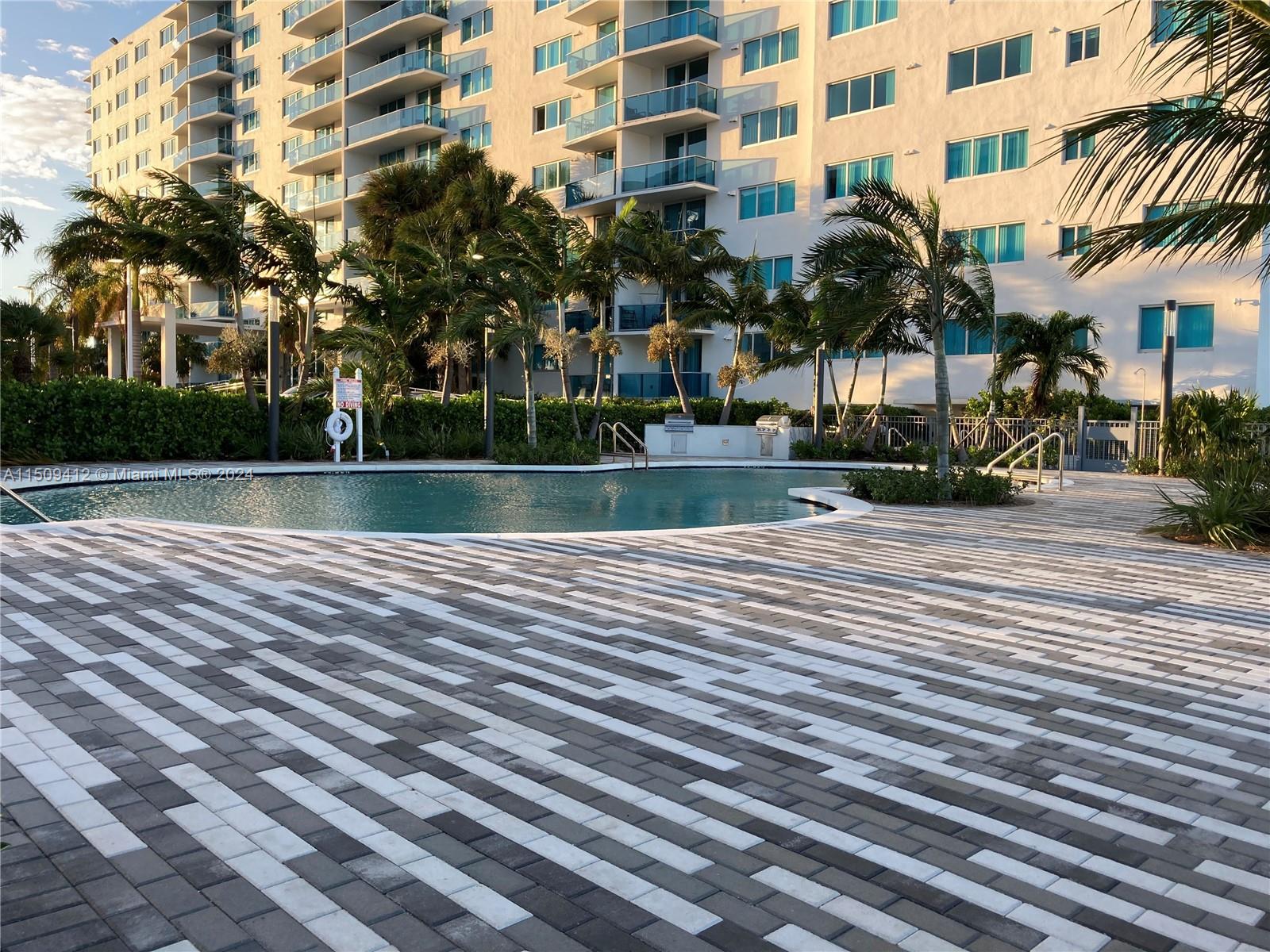 7501 E Treasure Dr 9EF, North Bay Village, Florida 33141, 3 Bedrooms Bedrooms, ,2 BathroomsBathrooms,Residentiallease,For Rent,7501 E Treasure Dr 9EF,A11509412