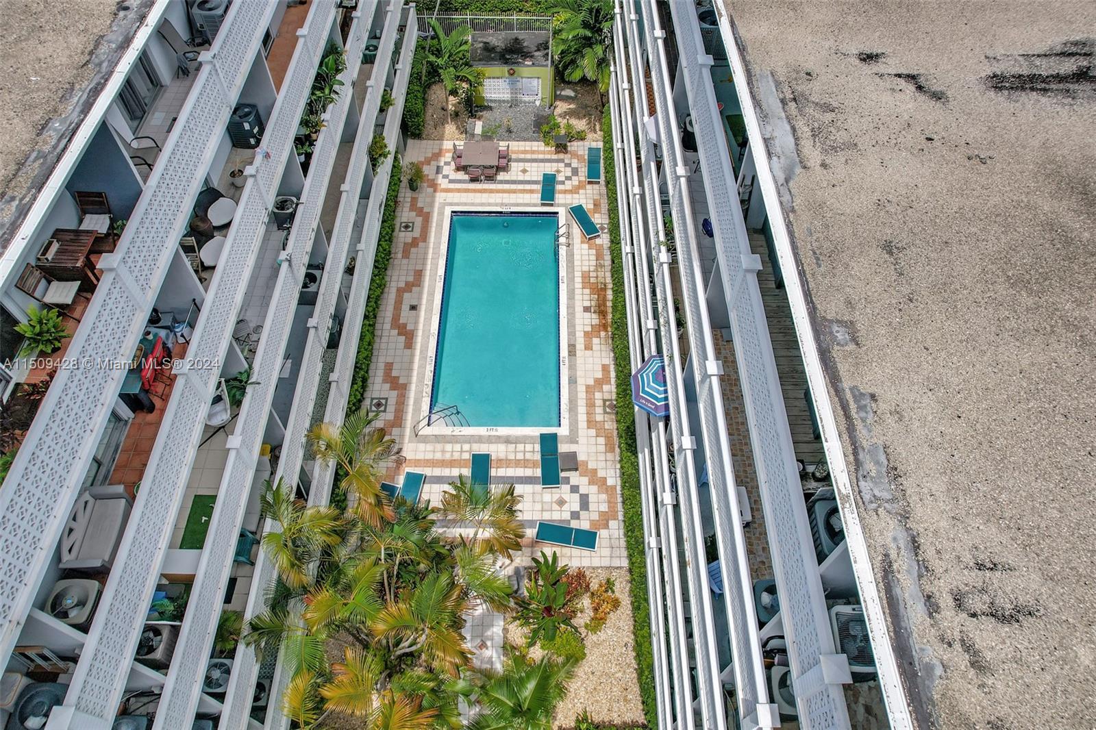 1620 West Ave 306, Miami Beach, Florida 33139, 1 Bedroom Bedrooms, ,1 BathroomBathrooms,Residential,For Sale,1620 West Ave 306,A11509428