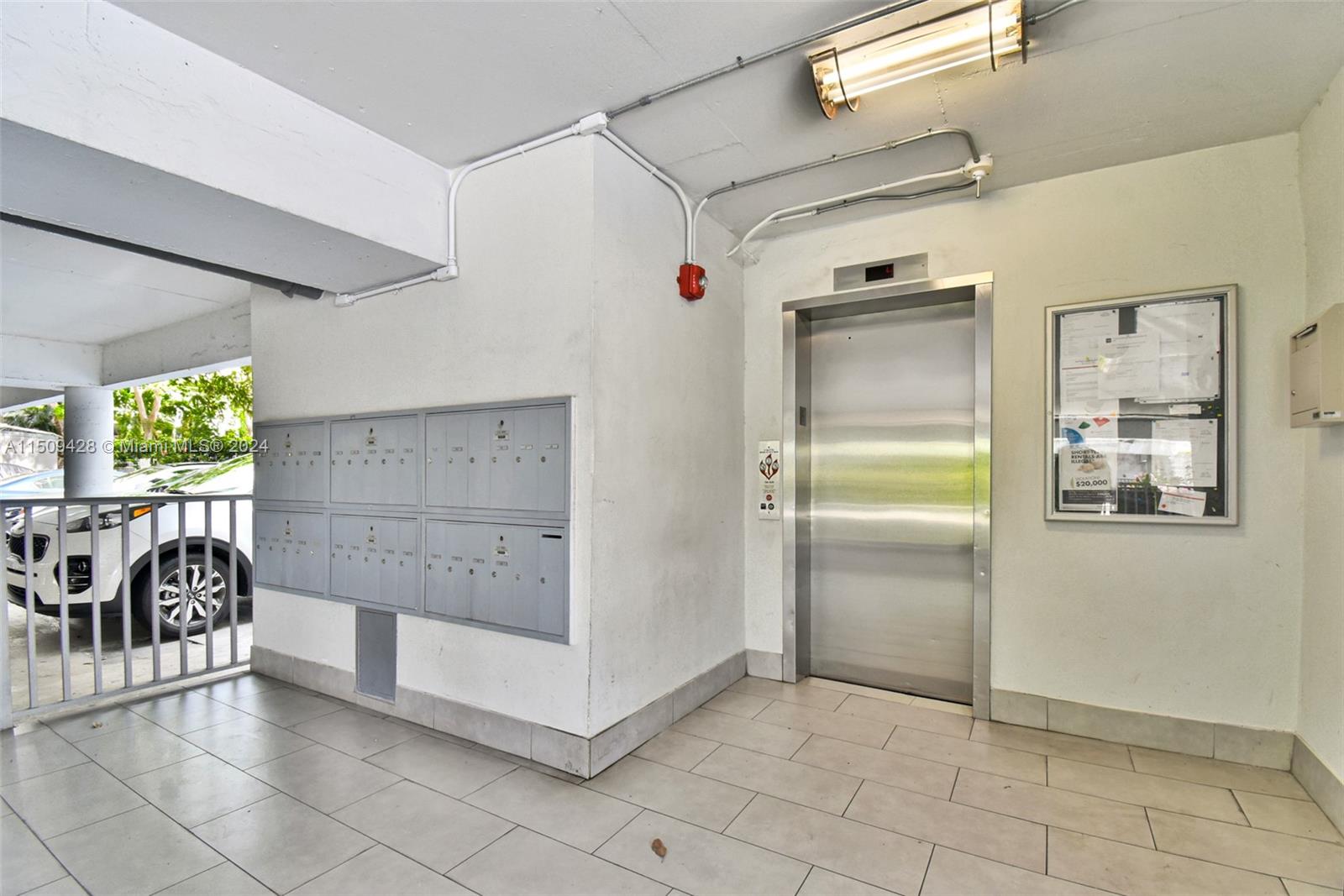 1620 West Ave 306, Miami Beach, Florida 33139, 1 Bedroom Bedrooms, ,1 BathroomBathrooms,Residential,For Sale,1620 West Ave 306,A11509428