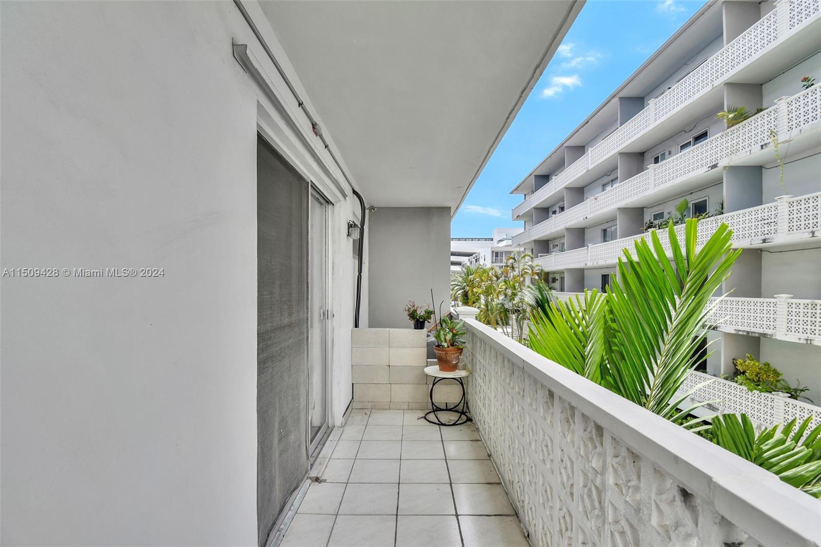 1620 West Ave 306, Miami Beach, Florida 33139, 1 Bedroom Bedrooms, ,1 BathroomBathrooms,Residential,For Sale,1620 West Ave 306,A11509428