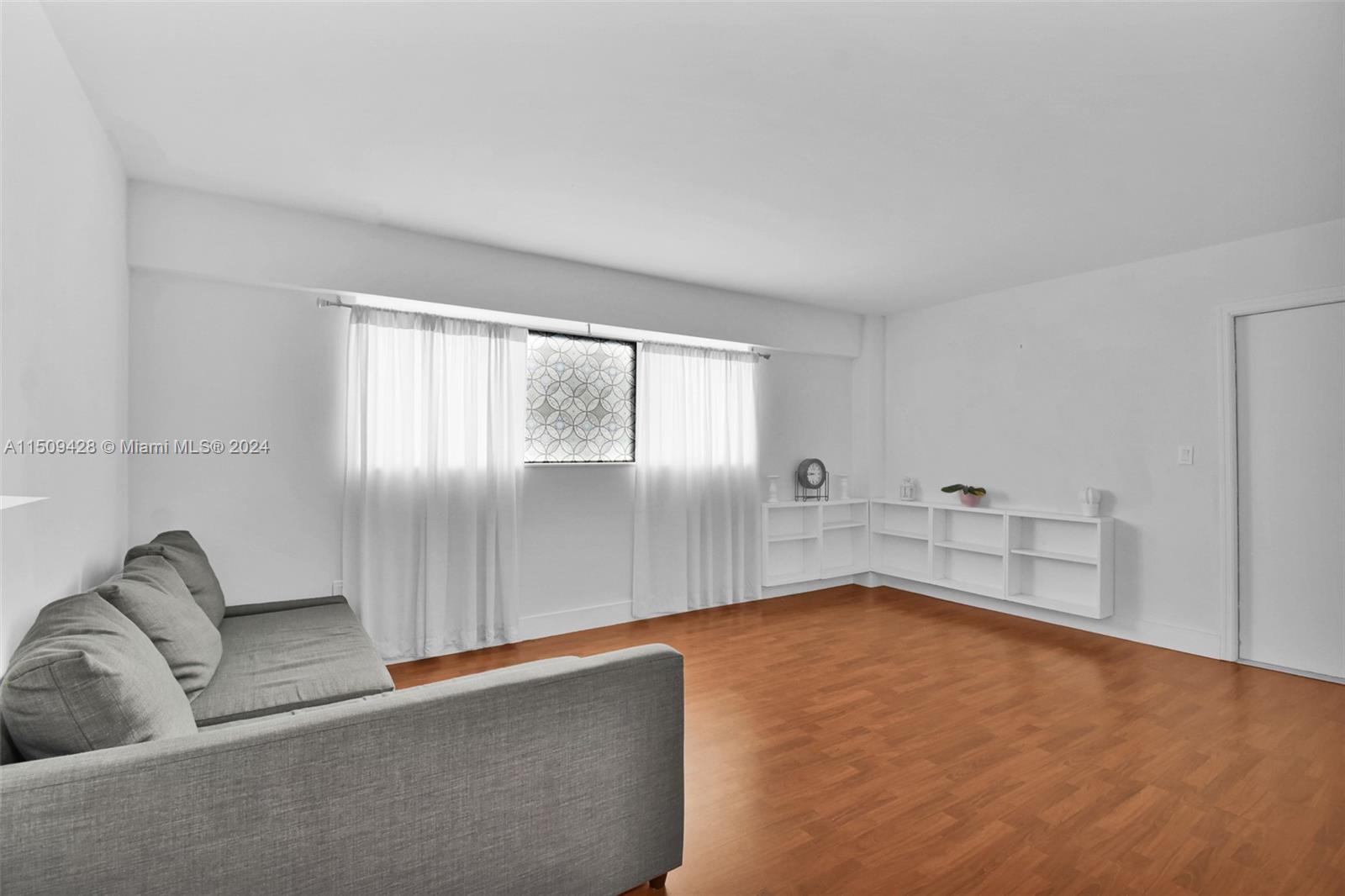 1620 West Ave 306, Miami Beach, Florida 33139, 1 Bedroom Bedrooms, ,1 BathroomBathrooms,Residential,For Sale,1620 West Ave 306,A11509428