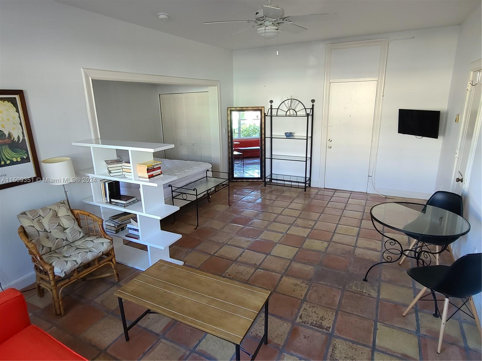 900 16th St 109, Miami Beach, Florida 33139, ,1 BathroomBathrooms,Residentiallease,For Rent,900 16th St 109,A11509351