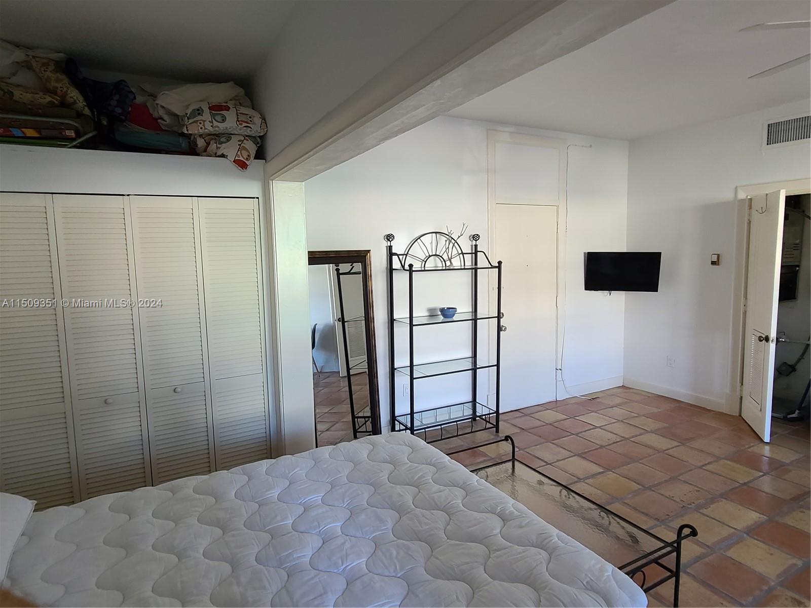 900 16th St 109, Miami Beach, Florida 33139, ,1 BathroomBathrooms,Residentiallease,For Rent,900 16th St 109,A11509351