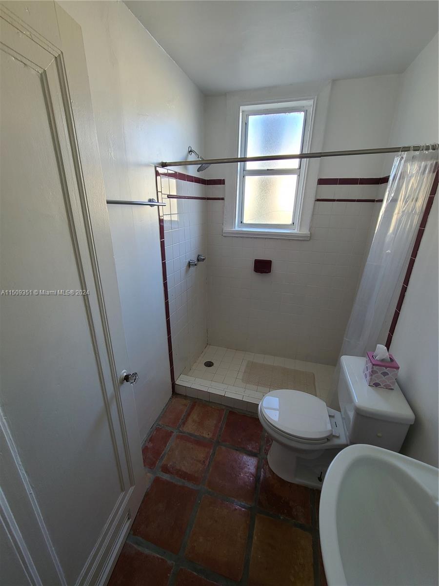 900 16th St 109, Miami Beach, Florida 33139, ,1 BathroomBathrooms,Residentiallease,For Rent,900 16th St 109,A11509351