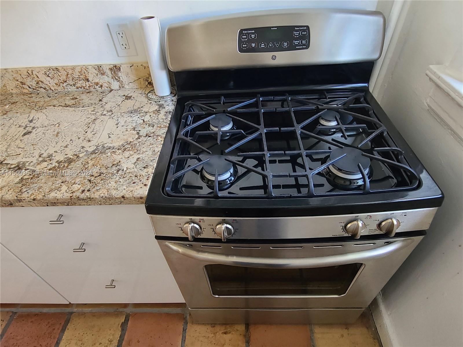 900 16th St 109, Miami Beach, Florida 33139, ,1 BathroomBathrooms,Residentiallease,For Rent,900 16th St 109,A11509351