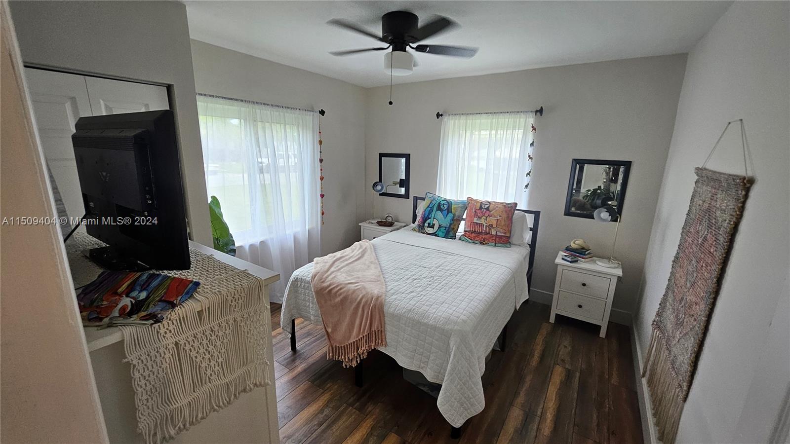 Listing Photo 7