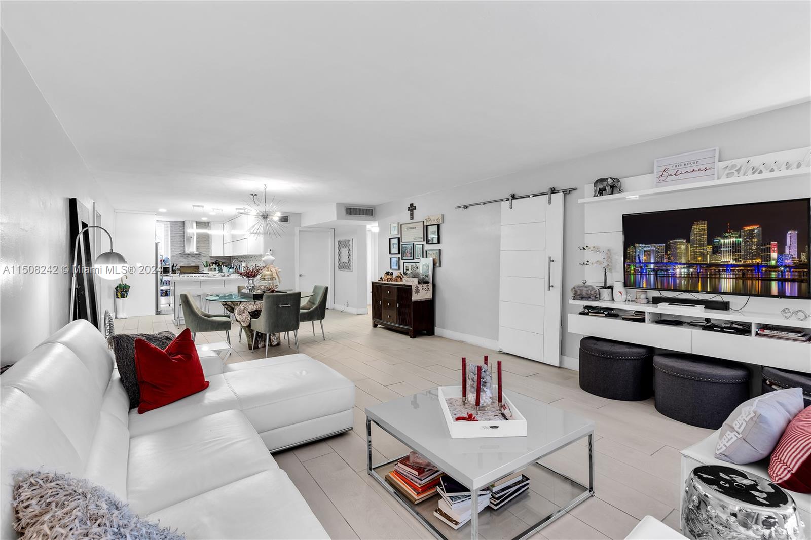 6720 Brookline Dr 6720, Hialeah, Florida 33015, 2 Bedrooms Bedrooms, ,2 BathroomsBathrooms,Residential,For Sale,6720 Brookline Dr 6720,A11508242