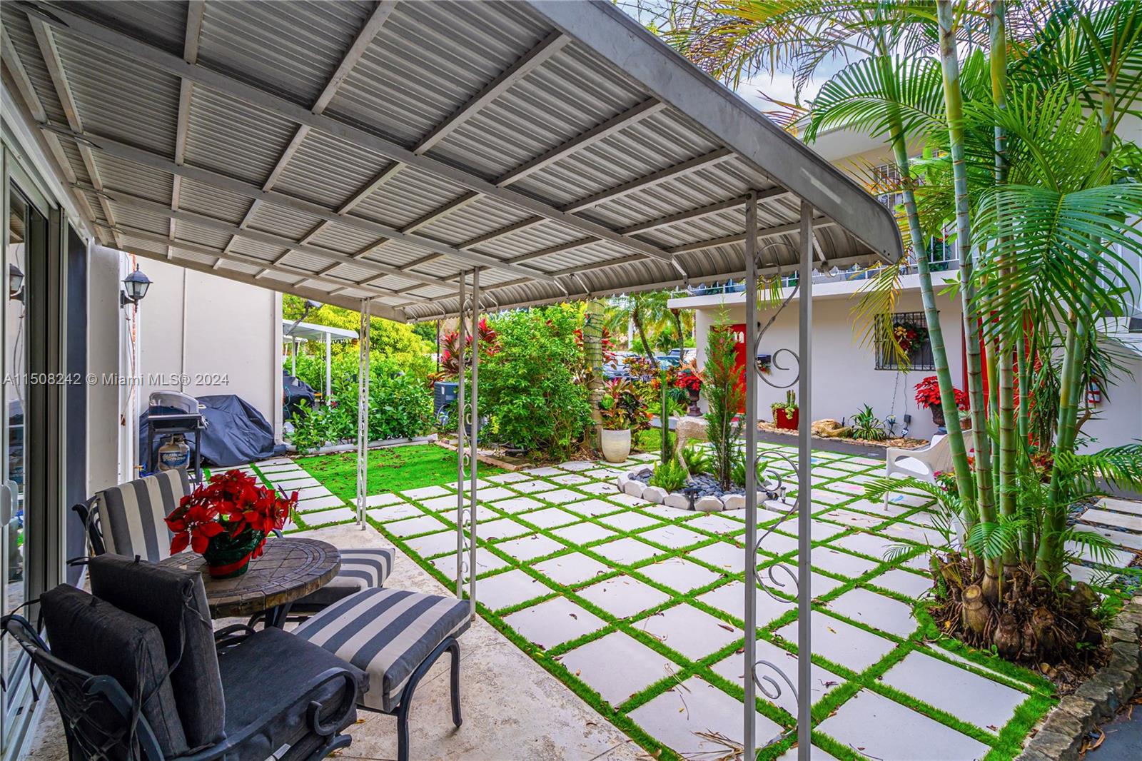 paved covered patio/bbq area