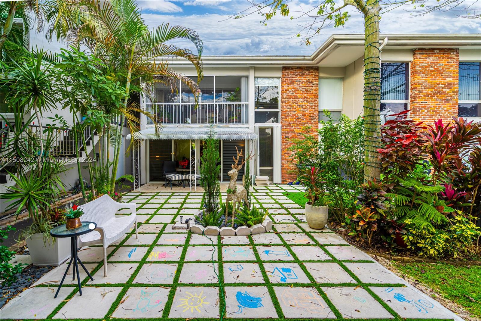 6720 Brookline Dr 6720, Hialeah, Florida 33015, 2 Bedrooms Bedrooms, ,2 BathroomsBathrooms,Residential,For Sale,6720 Brookline Dr 6720,A11508242