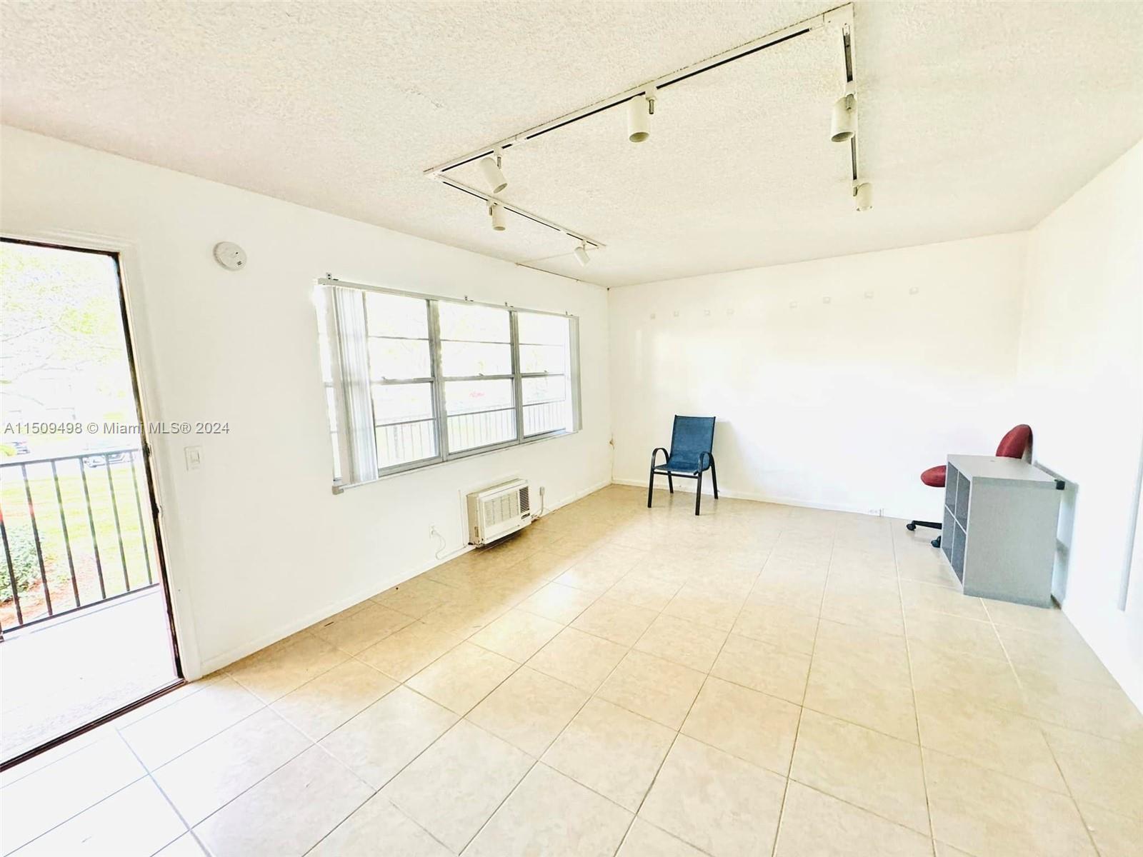 200 132nd Way, Pembroke Pines, FL, 33027 United States, 1 Bedroom Bedrooms, ,1 BathroomBathrooms,Residential,For Sale,132nd Way,A11509498