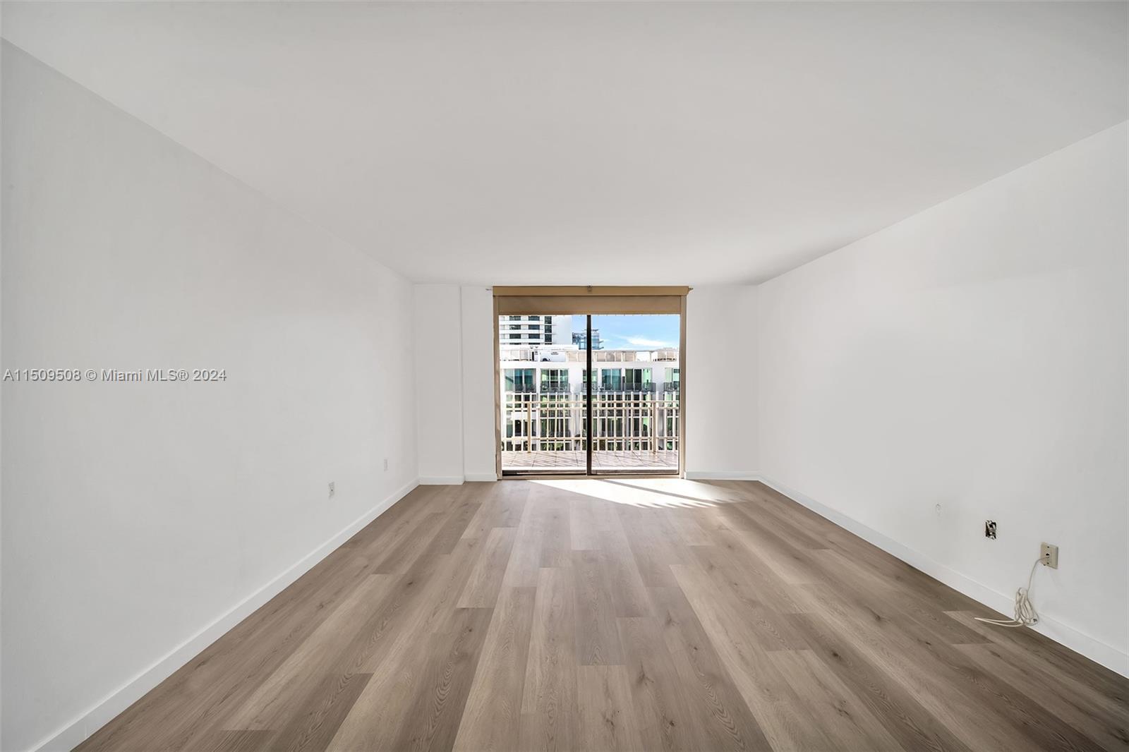 6061 Collins Ave 7A, Miami Beach, Florida 33140, 2 Bedrooms Bedrooms, ,2 BathroomsBathrooms,Residential,For Sale,6061 Collins Ave 7A,A11509508