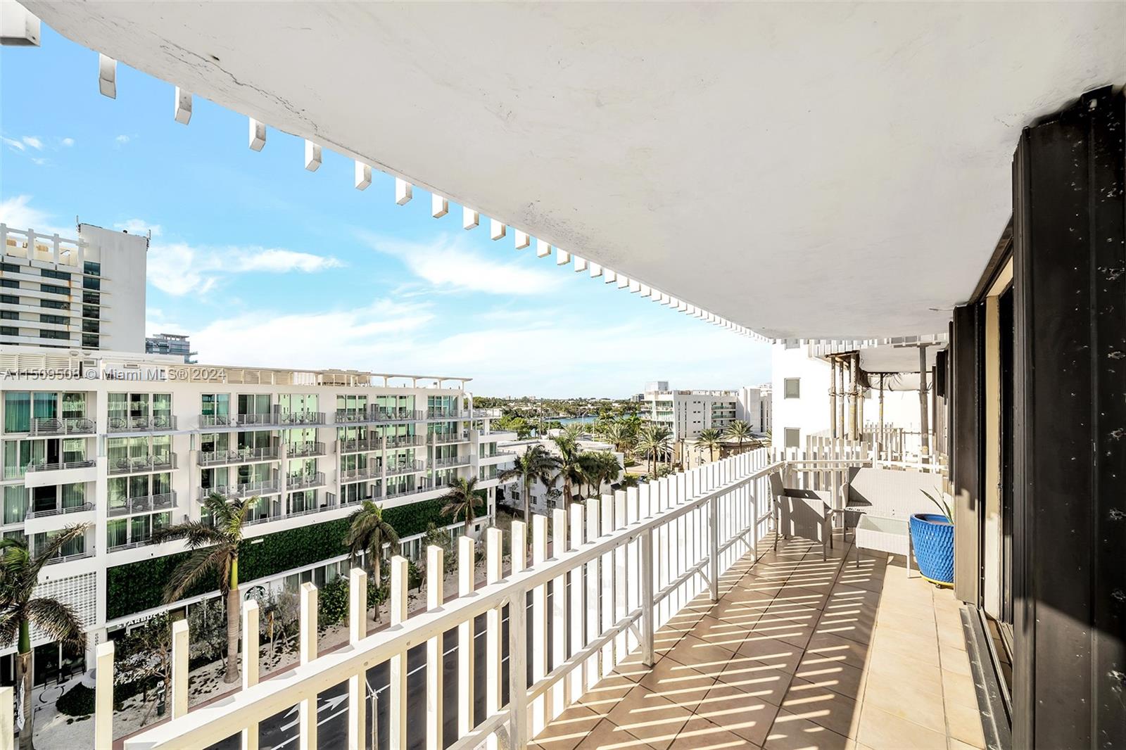 6061 Collins Ave 7A, Miami Beach, Florida 33140, 2 Bedrooms Bedrooms, ,2 BathroomsBathrooms,Residential,For Sale,6061 Collins Ave 7A,A11509508