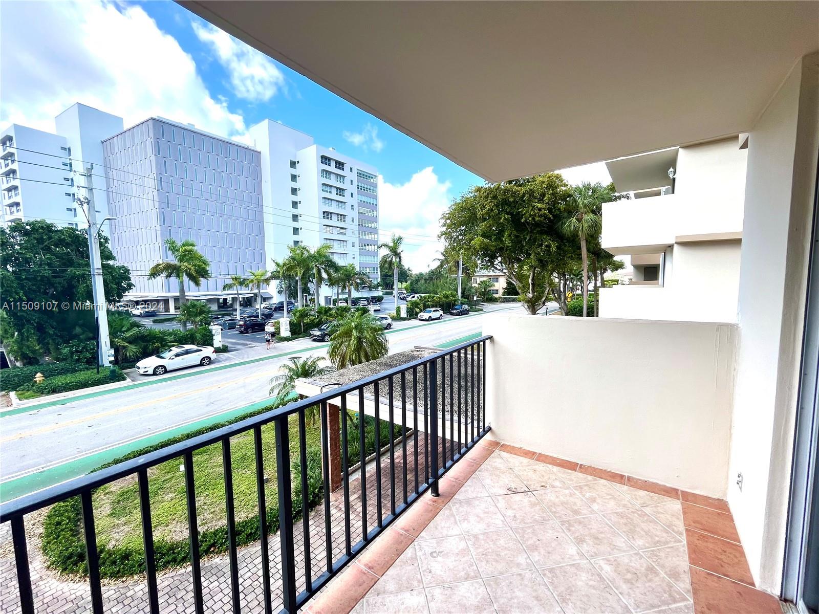 1001 91st St 212, Bay Harbor Islands, Florida 33154, 1 Bedroom Bedrooms, ,1 BathroomBathrooms,Residentiallease,For Rent,1001 91st St 212,A11509107