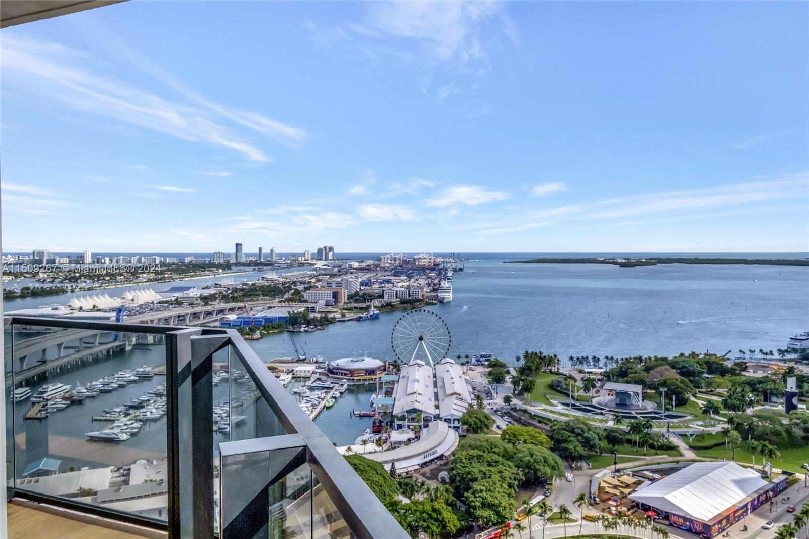 398 NE 5th St 2815, Miami, Florida 33132, 1 Bedroom Bedrooms, ,1 BathroomBathrooms,Residential,For Sale,398 NE 5th St 2815,A11509267