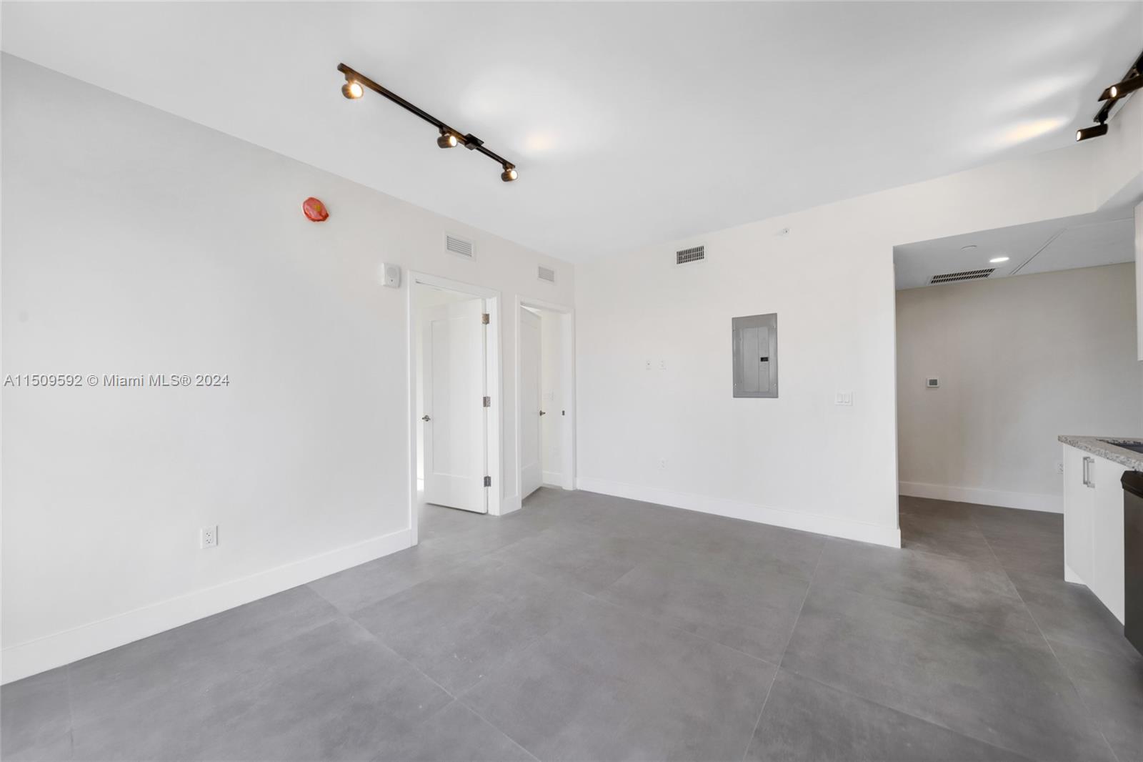 1536 NW 15th Ave 306, Miami, Florida 33125, 2 Bedrooms Bedrooms, ,1 BathroomBathrooms,Residentiallease,For Rent,1536 NW 15th Ave 306,A11509592