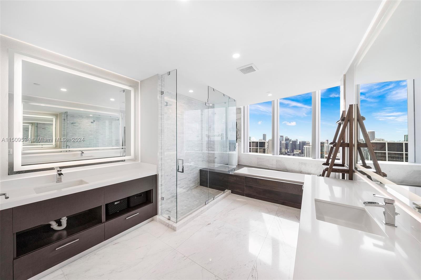 851 1st Ave, Miami, FL, 33132 United States, 4 Bedrooms Bedrooms, ,5 BathroomsBathrooms,Residential,For Sale,1st Ave,A11509594