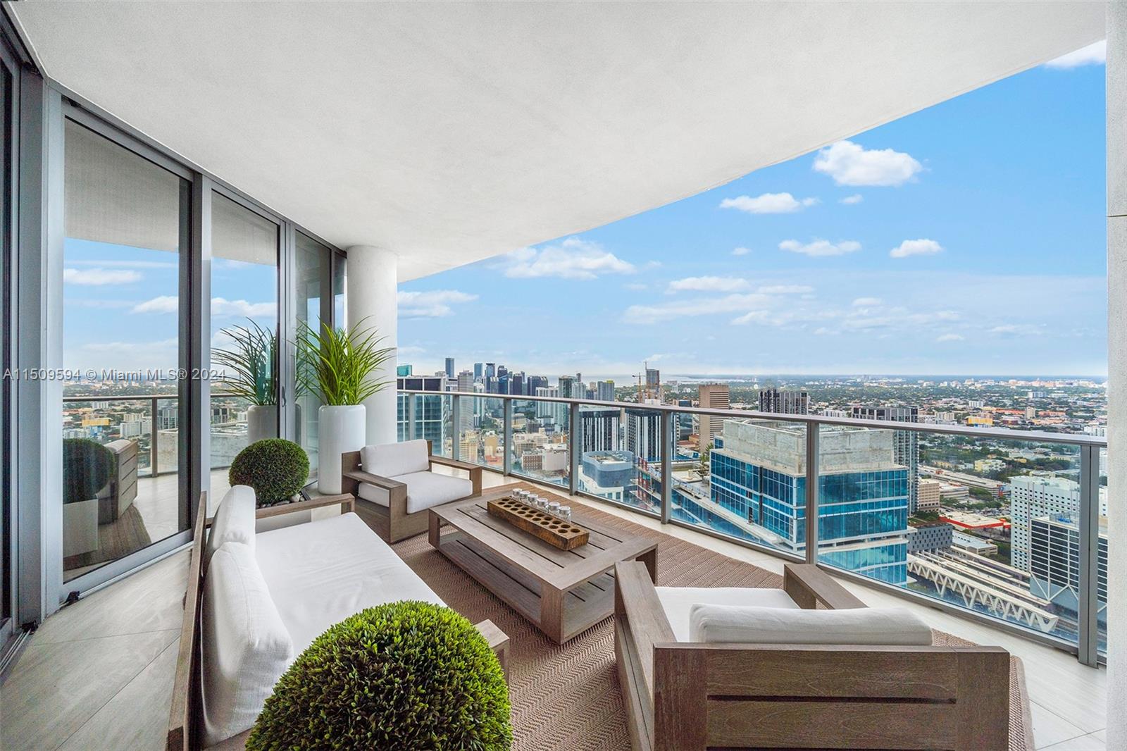 851 NE 1st Ave PH 5312, Miami, Florida 33132, 4 Bedrooms Bedrooms, ,5 BathroomsBathrooms,Residential,For Sale,851 NE 1st Ave PH 5312,A11509594