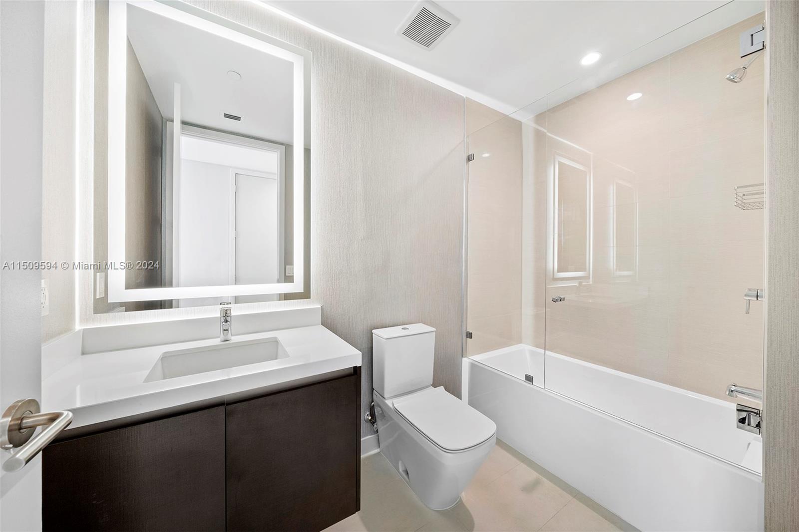 851 NE 1st Ave PH 5312, Miami, Florida 33132, 4 Bedrooms Bedrooms, ,5 BathroomsBathrooms,Residential,For Sale,851 NE 1st Ave PH 5312,A11509594