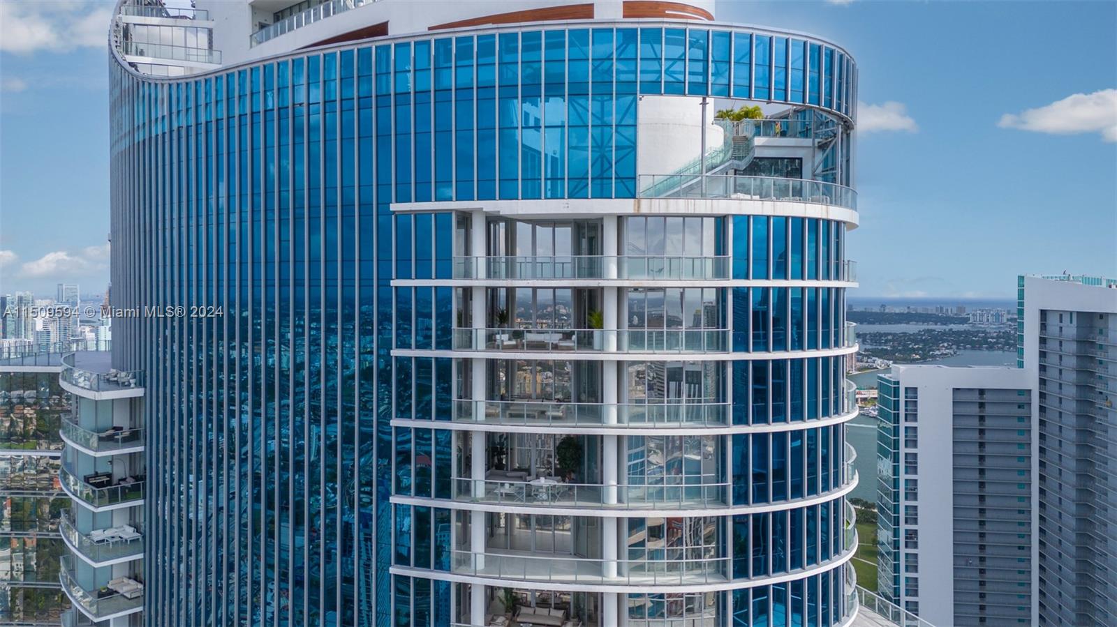 851 1st Ave, Miami, FL, 33132 United States, 4 Bedrooms Bedrooms, ,5 BathroomsBathrooms,Residential,For Sale,1st Ave,A11509594