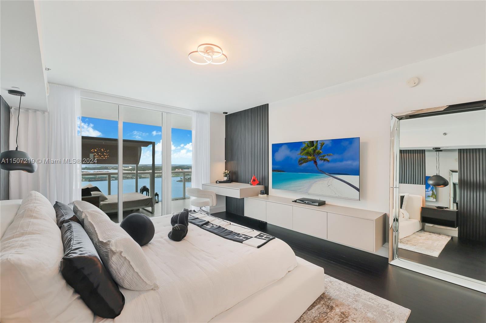 450 Alton Rd 2603, Miami Beach, Florida 33139, 3 Bedrooms Bedrooms, ,3 BathroomsBathrooms,Residentiallease,For Rent,450 Alton Rd 2603,A11507219