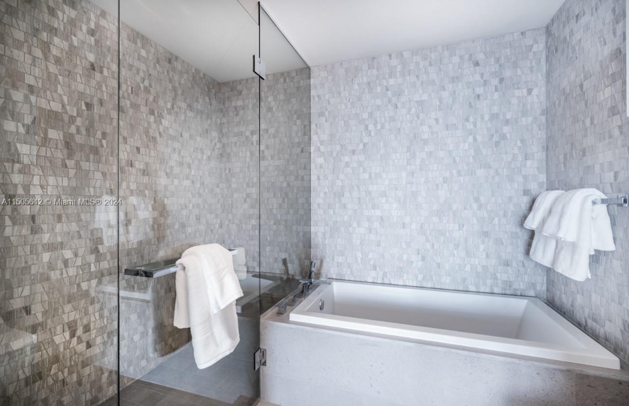 88 SW 7th St 1006, Miami, Florida 33130, 1 Bedroom Bedrooms, ,1 BathroomBathrooms,Residential,For Sale,88 SW 7th St 1006,A11505612