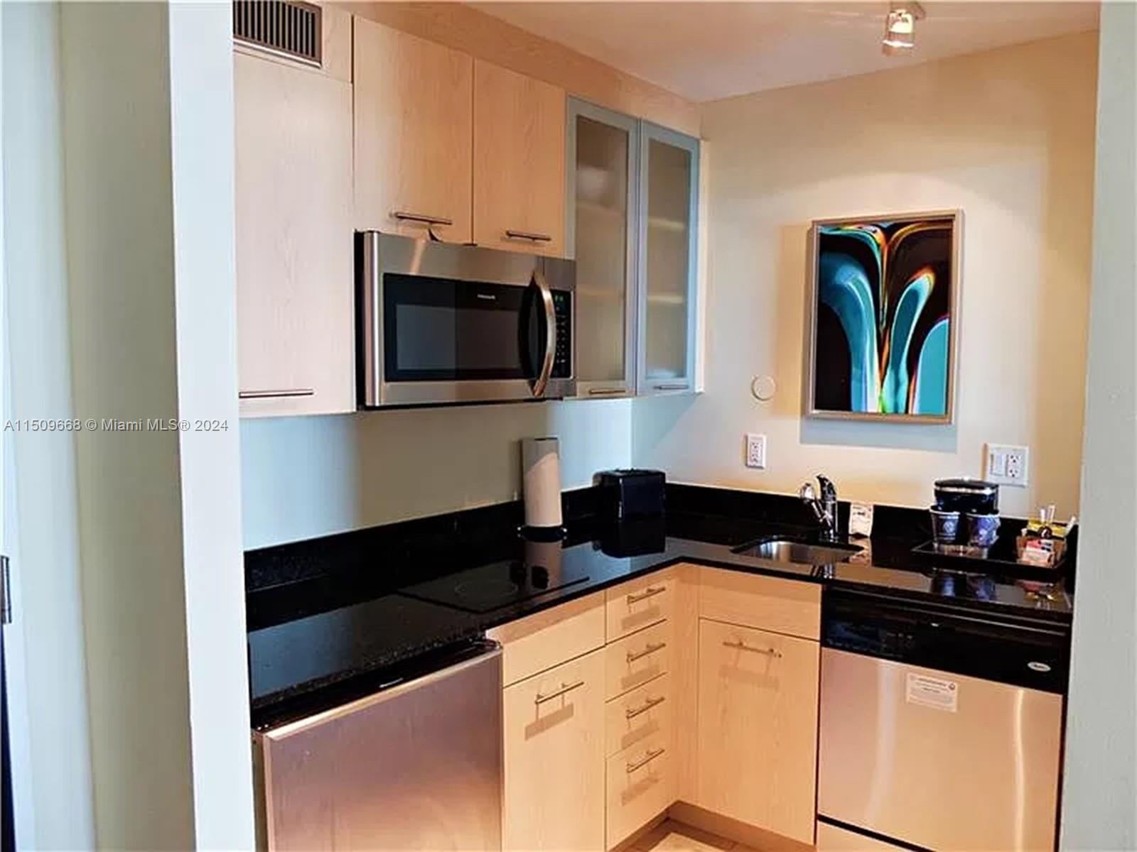 2670 E Sunrise Blvd 409, Fort Lauderdale, Florida 33304, 2 Bedrooms Bedrooms, ,2 BathroomsBathrooms,Residential,For Sale,2670 E Sunrise Blvd 409,A11509668