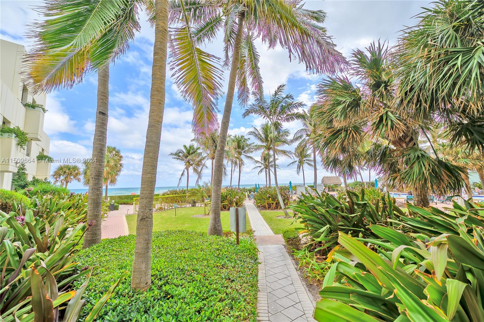 3901 S Ocean Dr 1D, Hollywood, Florida 33019, 1 Bedroom Bedrooms, ,1 BathroomBathrooms,Residential,For Sale,3901 S Ocean Dr 1D,A11509664