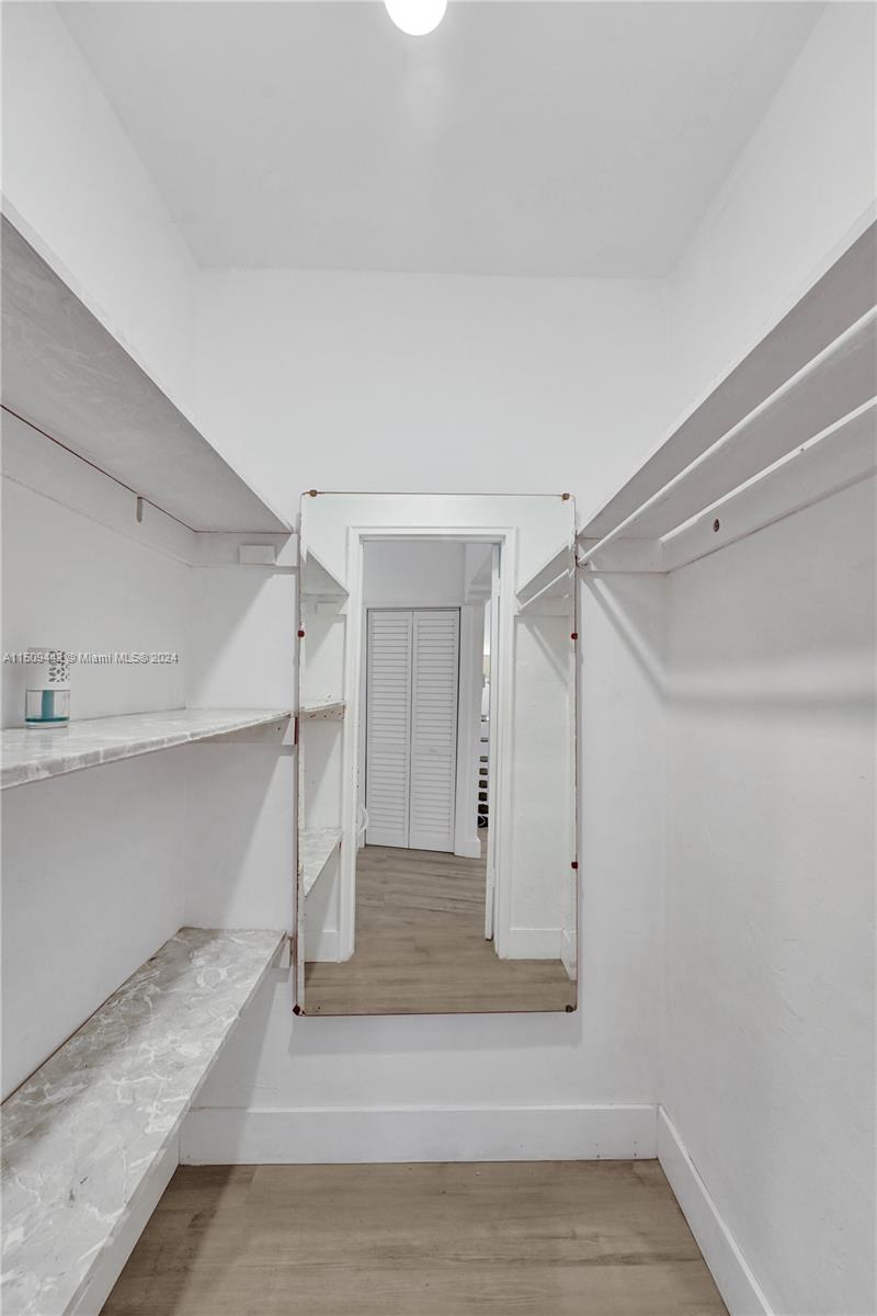 730 12th St 9, Miami Beach, Florida 33139, 1 Bedroom Bedrooms, ,1 BathroomBathrooms,Residentiallease,For Rent,730 12th St 9,A11509442