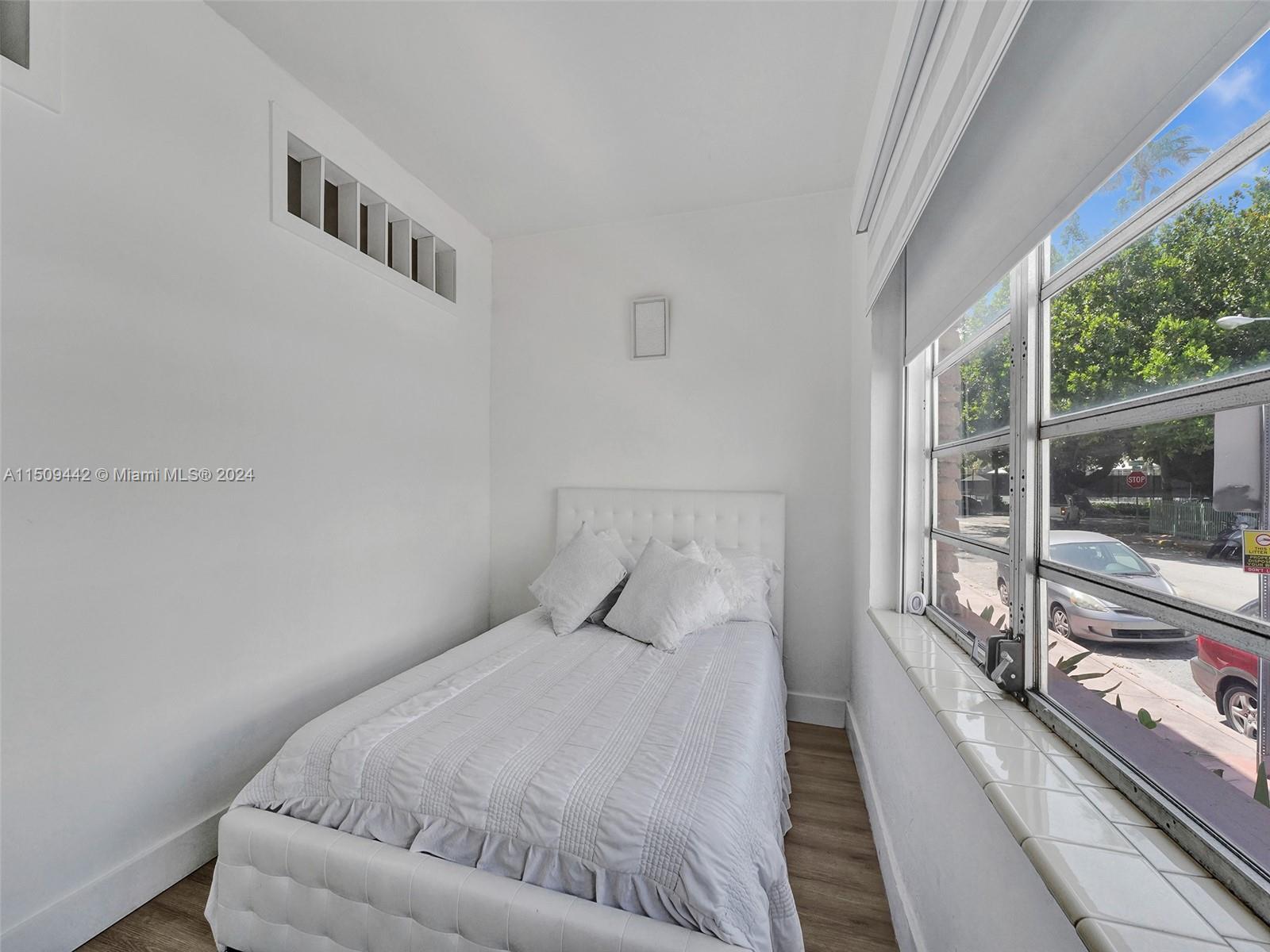 730 12th St 9, Miami Beach, Florida 33139, 1 Bedroom Bedrooms, ,1 BathroomBathrooms,Residentiallease,For Rent,730 12th St 9,A11509442