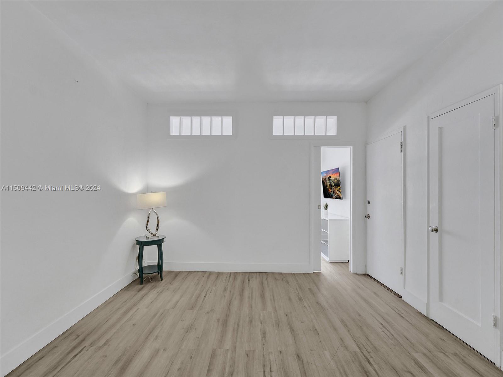 730 12th St 9, Miami Beach, Florida 33139, 1 Bedroom Bedrooms, ,1 BathroomBathrooms,Residentiallease,For Rent,730 12th St 9,A11509442