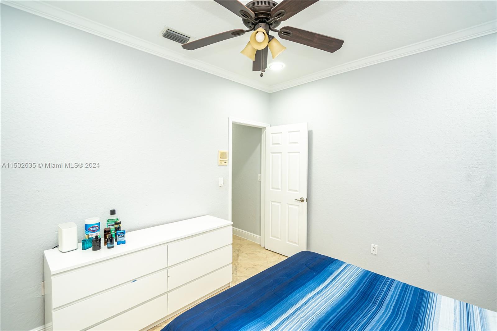 8952 NW 145th Ln, Miami Lakes, Florida 33018, 3 Bedrooms Bedrooms, ,2 BathroomsBathrooms,Residential,For Sale,8952 NW 145th Ln,A11502635