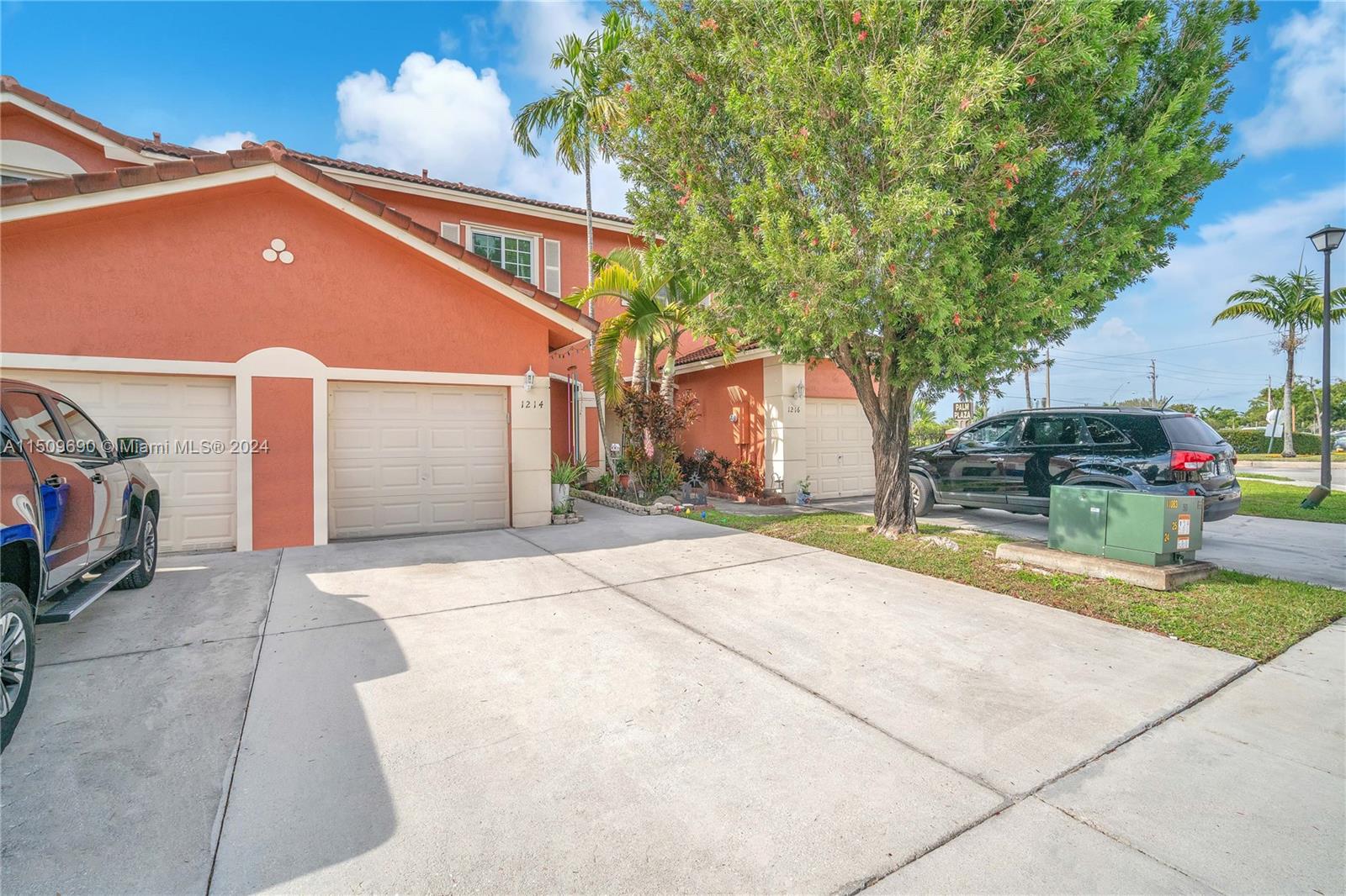 1214 100th Ave, Pembroke Pines, FL, 33024 United States, 3 Bedrooms Bedrooms, ,2 BathroomsBathrooms,Residential,For Sale,100th Ave,A11509690