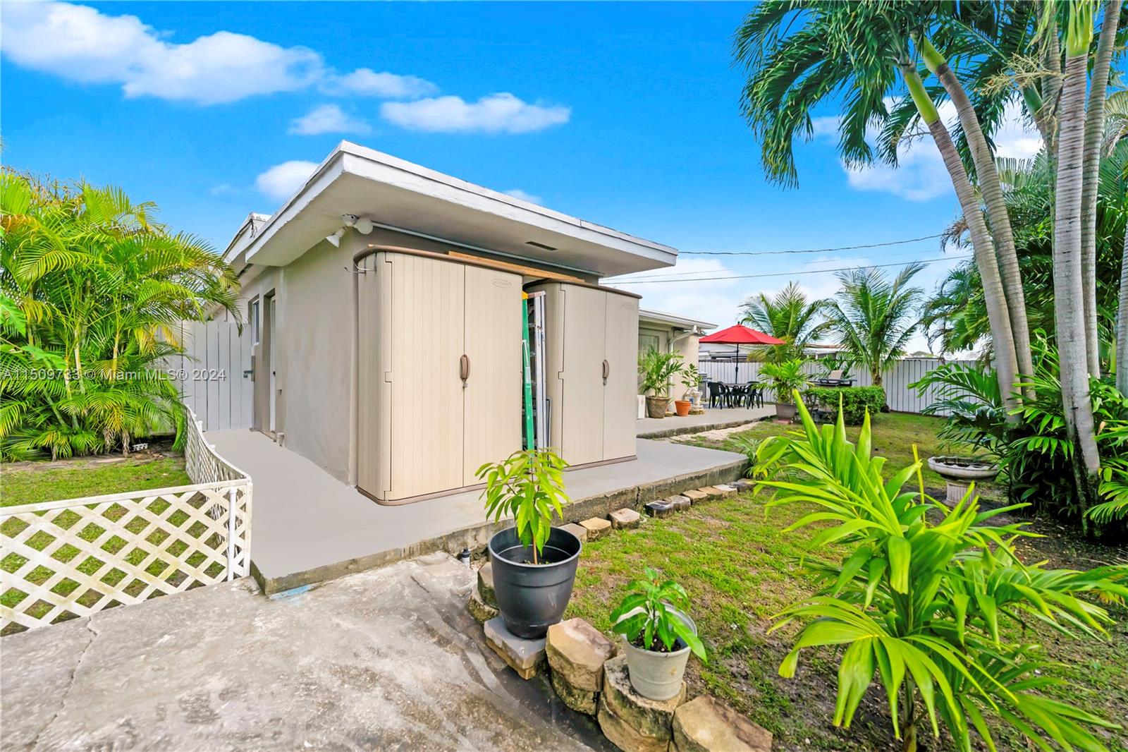 7884 NW 175th St, Hialeah, Florida 33015, 4 Bedrooms Bedrooms, ,2 BathroomsBathrooms,Residential,For Sale,7884 NW 175th St,A11509733