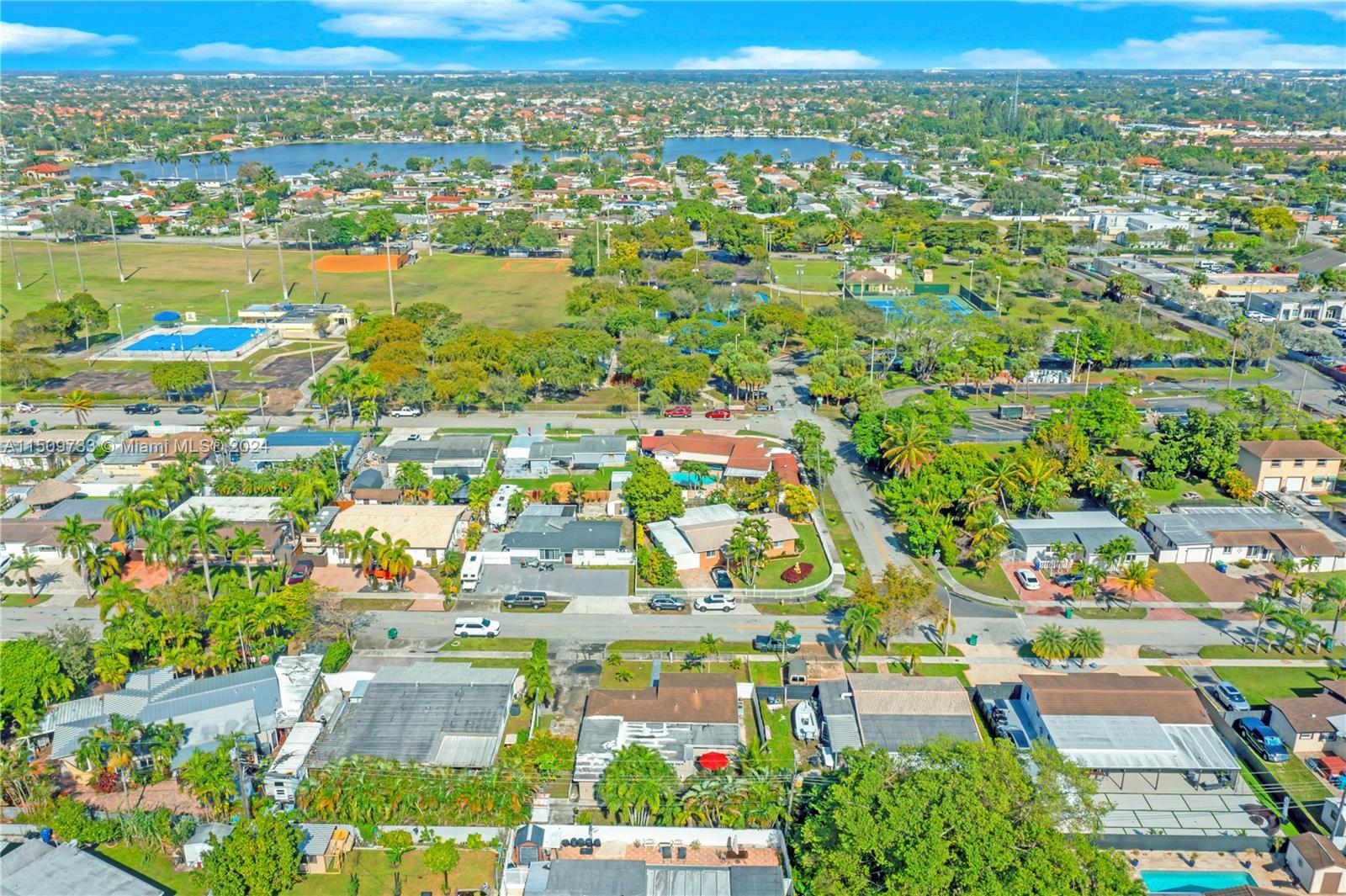 7884 NW 175th St, Hialeah, Florida 33015, 4 Bedrooms Bedrooms, ,2 BathroomsBathrooms,Residential,For Sale,7884 NW 175th St,A11509733