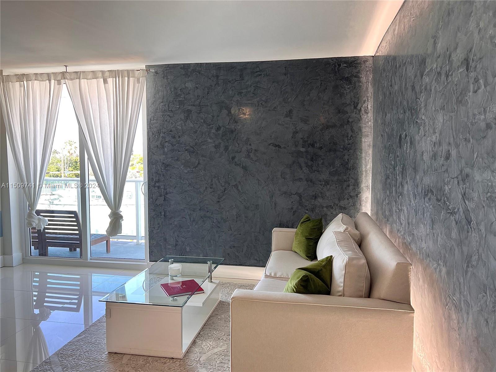 1035 West Ave 404, Miami Beach, Florida 33139, 1 Bedroom Bedrooms, ,2 BathroomsBathrooms,Residentiallease,For Rent,1035 West Ave 404,A11509741