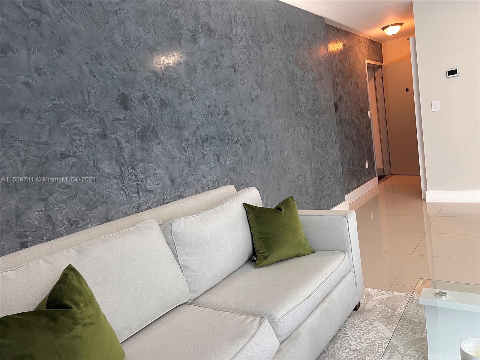 1035 West Ave 404, Miami Beach, Florida 33139, 1 Bedroom Bedrooms, ,2 BathroomsBathrooms,Residentiallease,For Rent,1035 West Ave 404,A11509741