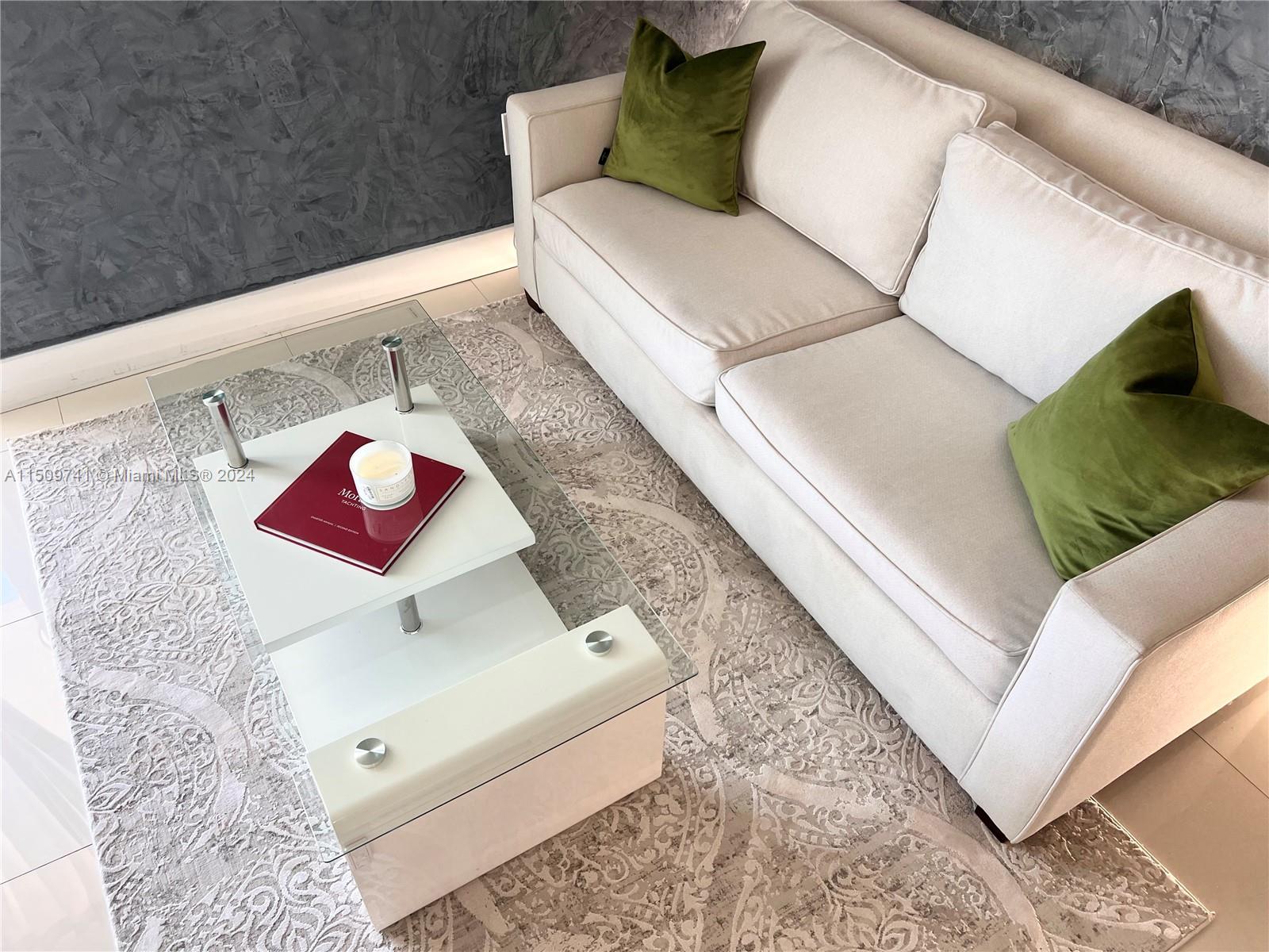 1035 West Ave 404, Miami Beach, Florida 33139, 1 Bedroom Bedrooms, ,2 BathroomsBathrooms,Residentiallease,For Rent,1035 West Ave 404,A11509741