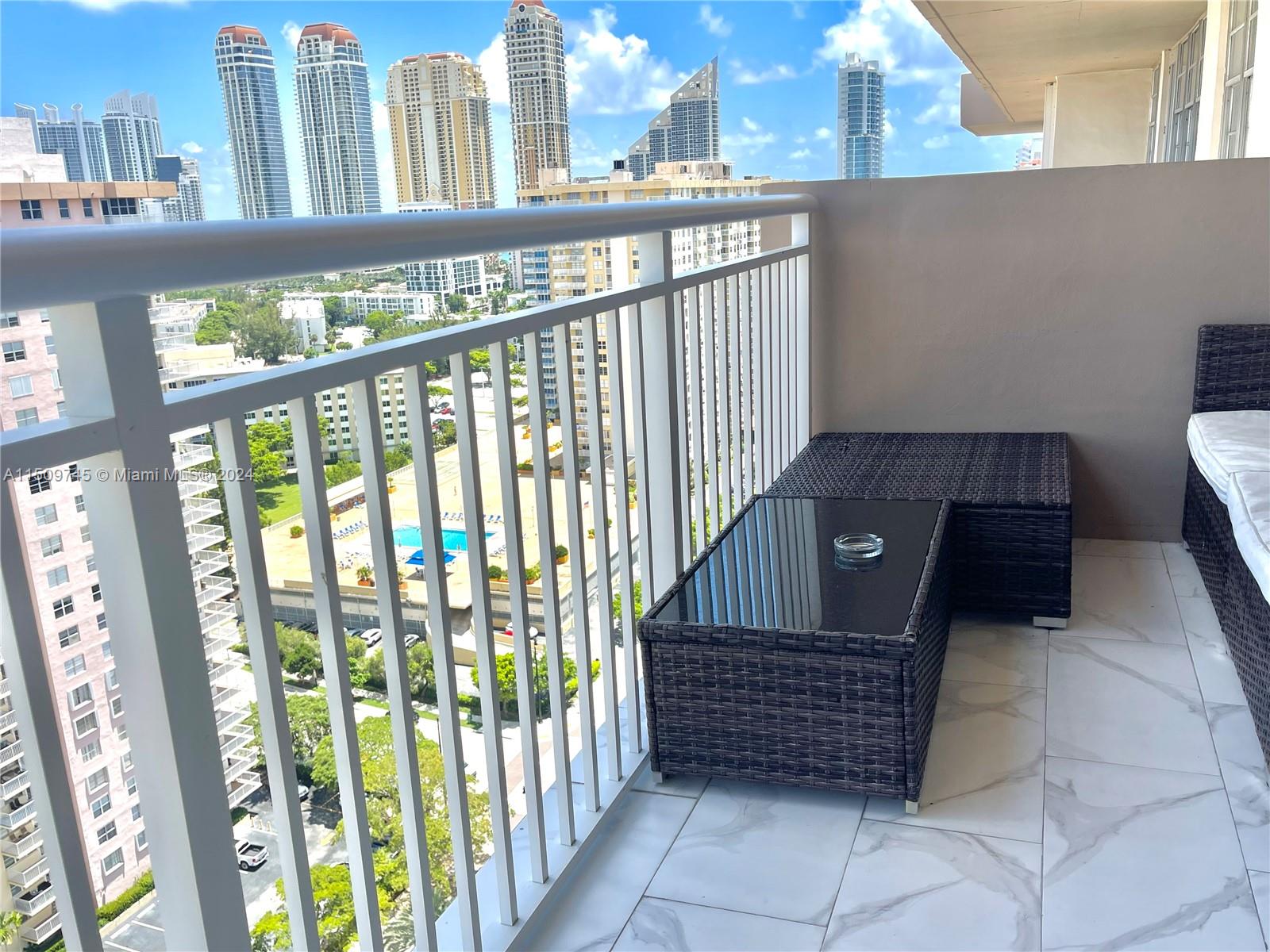 250 174th St, Sunny Isles Beach, FL, 33160 United States, 1 Bedroom Bedrooms, ,1 BathroomBathrooms,Residential,For Sale,174th St,A11509745