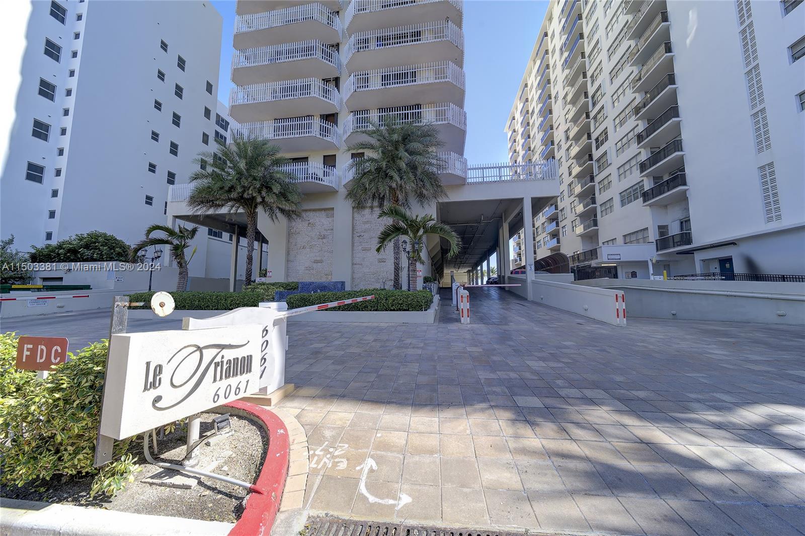 6061 Collins Ave 22F, Miami Beach, Florida 33140, 2 Bedrooms Bedrooms, ,2 BathroomsBathrooms,Residential,For Sale,6061 Collins Ave 22F,A11503381