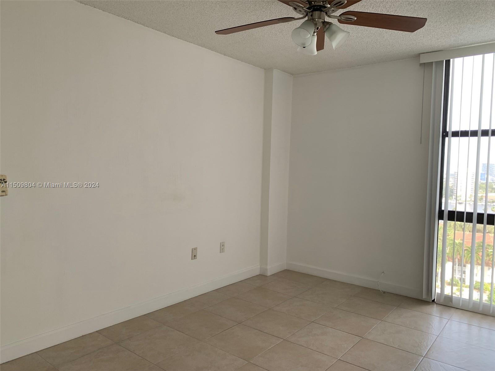 3675 N Country Club 1610, Aventura, Florida 33180, 2 Bedrooms Bedrooms, ,2 BathroomsBathrooms,Residentiallease,For Rent,3675 N Country Club 1610,A11509804