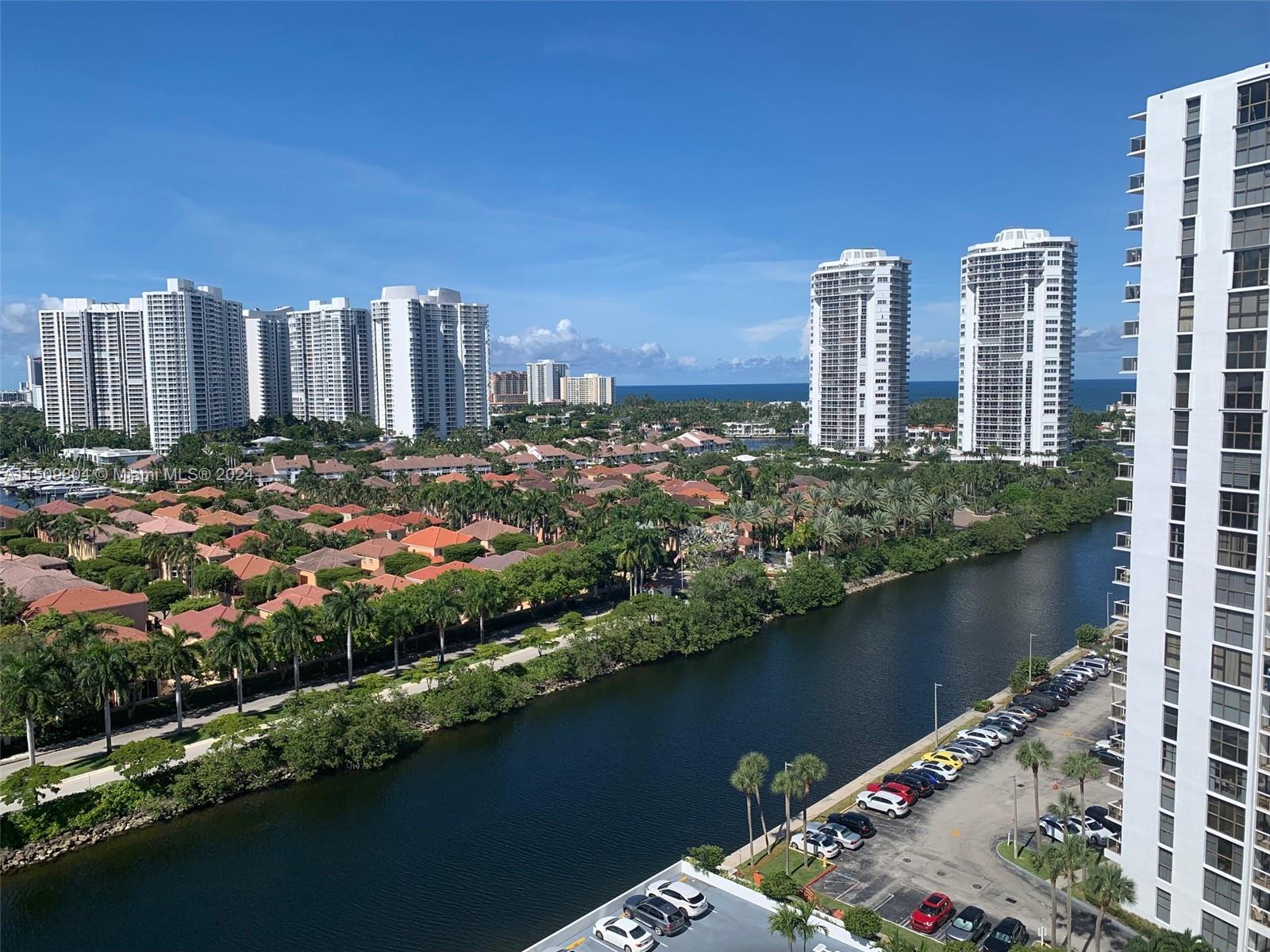 3675 N Country Club 1610, Aventura, Florida 33180, 2 Bedrooms Bedrooms, ,2 BathroomsBathrooms,Residentiallease,For Rent,3675 N Country Club 1610,A11509804