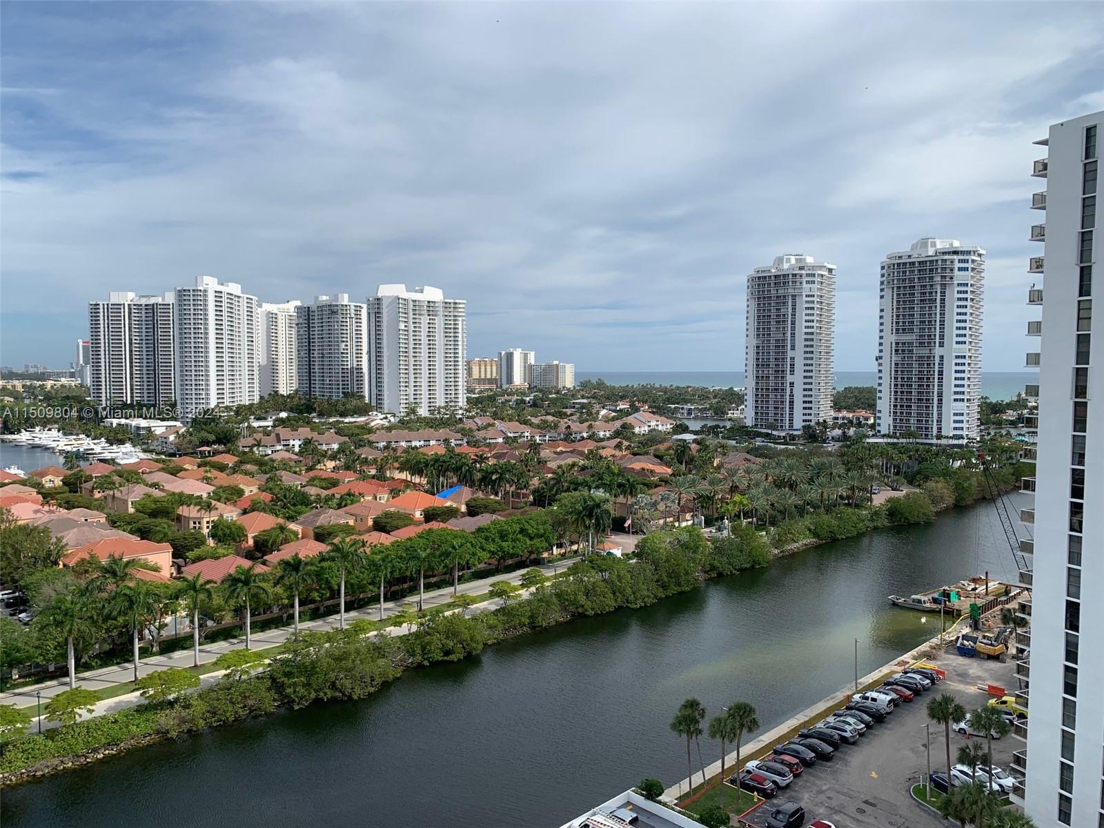 3675 N Country Club 1610, Aventura, Florida 33180, 2 Bedrooms Bedrooms, ,2 BathroomsBathrooms,Residentiallease,For Rent,3675 N Country Club 1610,A11509804