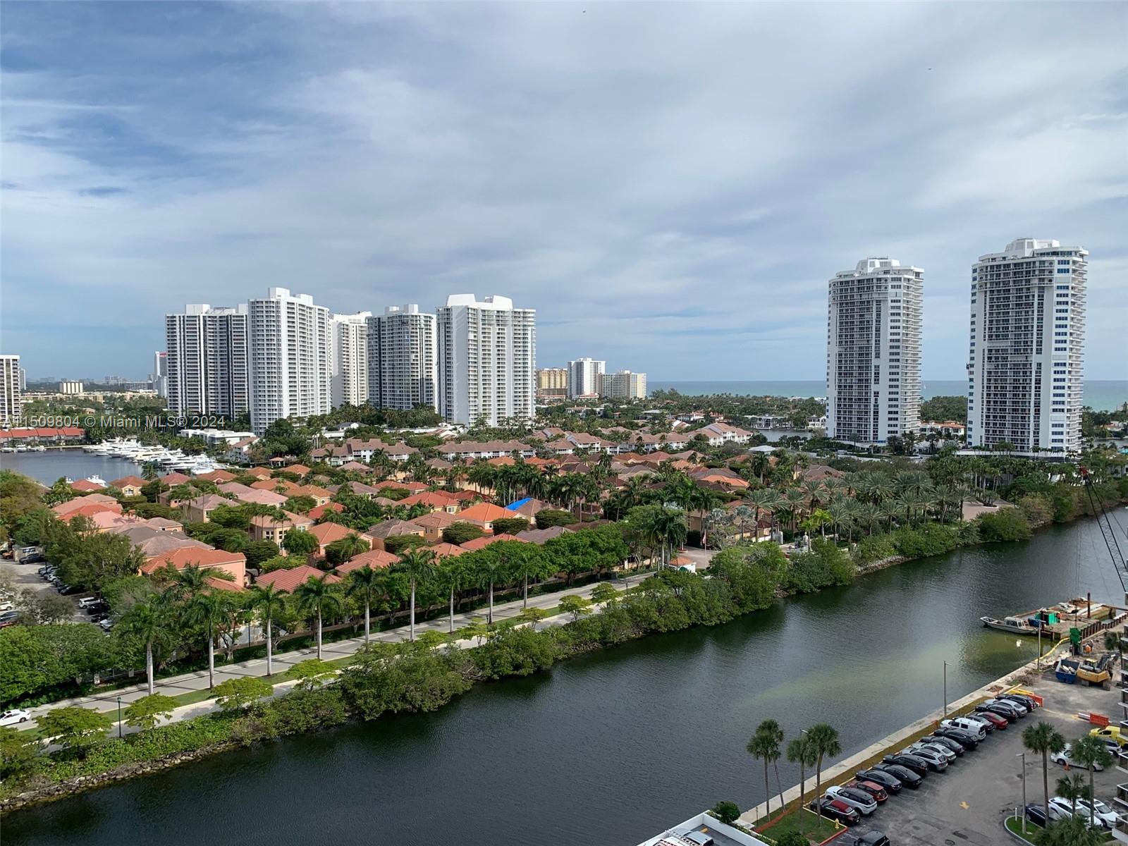 3675 N Country Club 1610, Aventura, Florida 33180, 2 Bedrooms Bedrooms, ,2 BathroomsBathrooms,Residentiallease,For Rent,3675 N Country Club 1610,A11509804