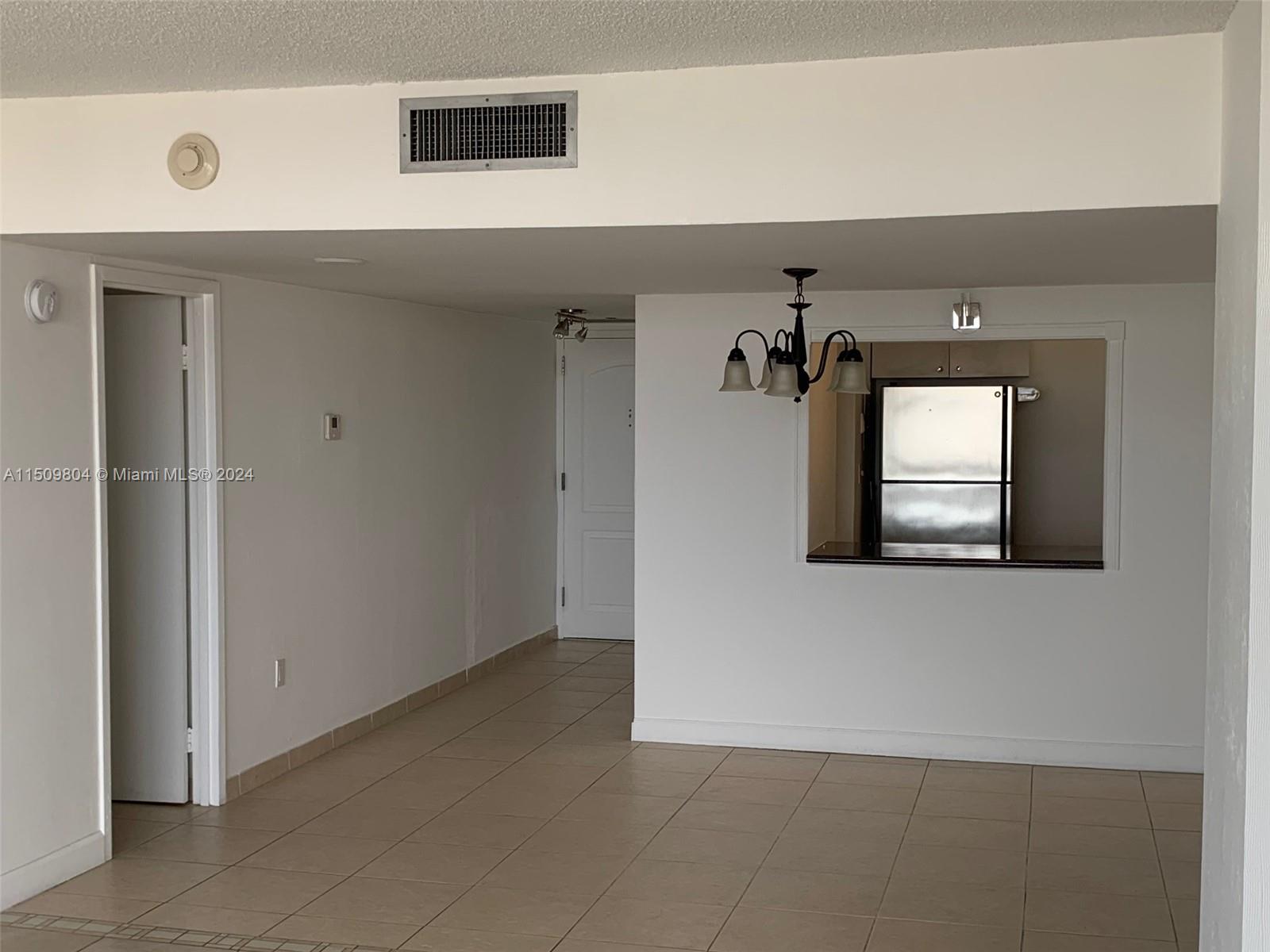 3675 N Country Club 1610, Aventura, Florida 33180, 2 Bedrooms Bedrooms, ,2 BathroomsBathrooms,Residentiallease,For Rent,3675 N Country Club 1610,A11509804