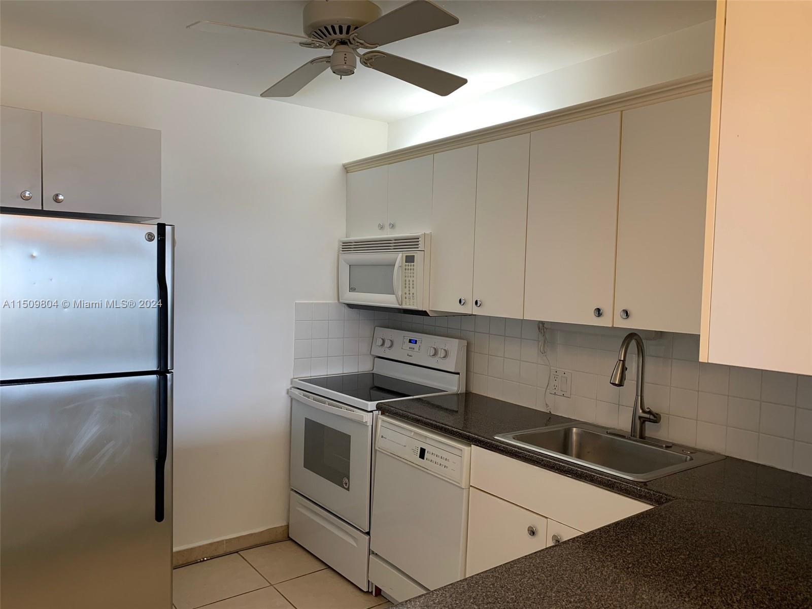 3675 N Country Club 1610, Aventura, Florida 33180, 2 Bedrooms Bedrooms, ,2 BathroomsBathrooms,Residentiallease,For Rent,3675 N Country Club 1610,A11509804