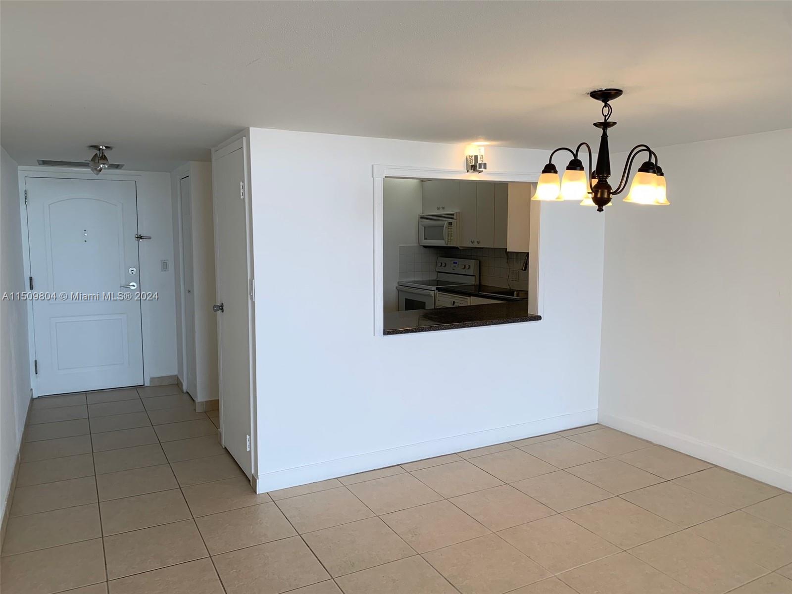 3675 N Country Club 1610, Aventura, Florida 33180, 2 Bedrooms Bedrooms, ,2 BathroomsBathrooms,Residentiallease,For Rent,3675 N Country Club 1610,A11509804